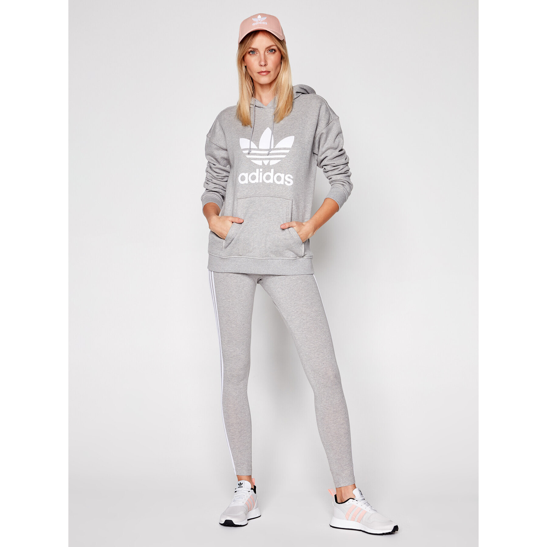 adidas Суитшърт Trefoil FM3304 Сив Regular Fit - Pepit.bg