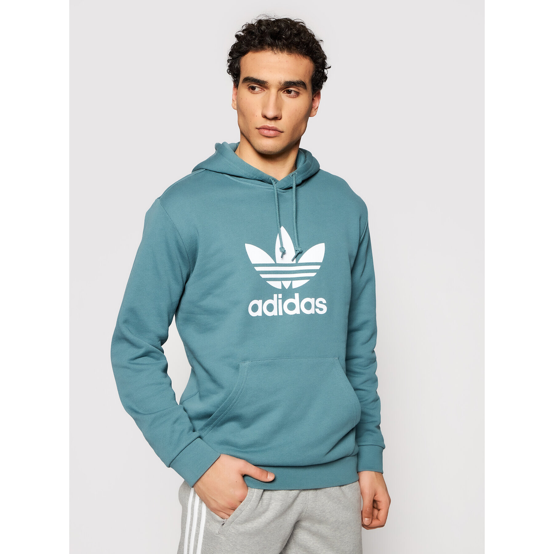 adidas Суитшърт Trefoil GN3461 Зелен Regular Fit - Pepit.bg