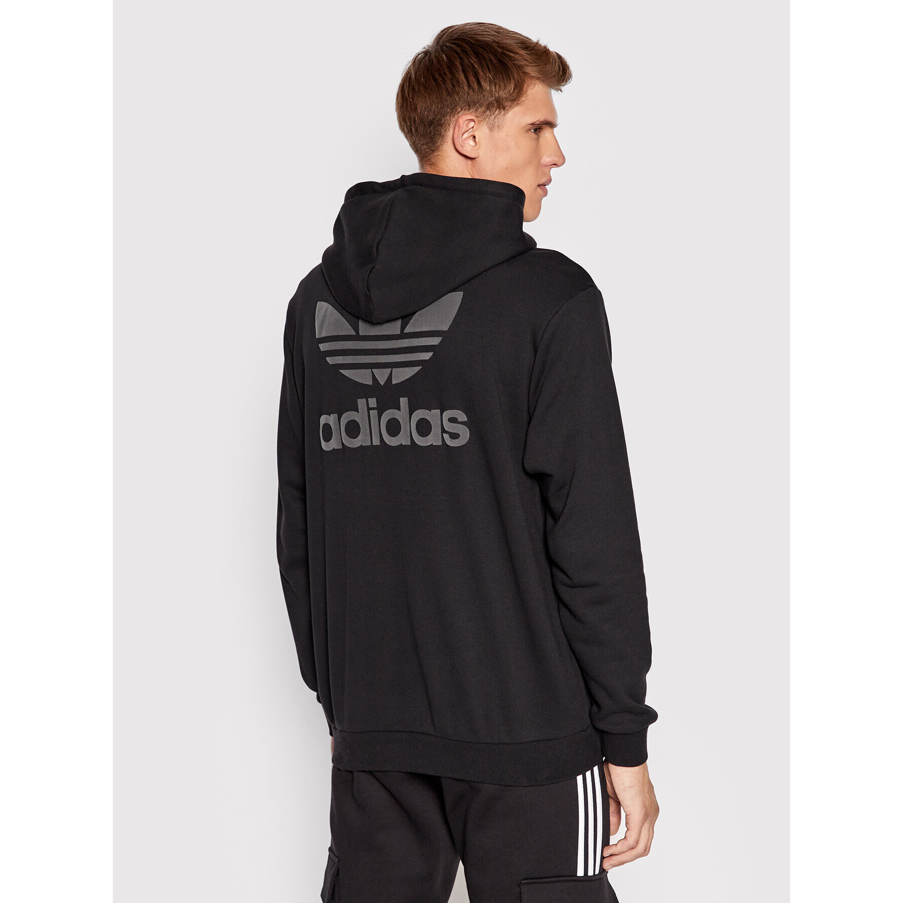 adidas Суитшърт Trefoil Series Street HS8895 Черен Relaxed Fit - Pepit.bg