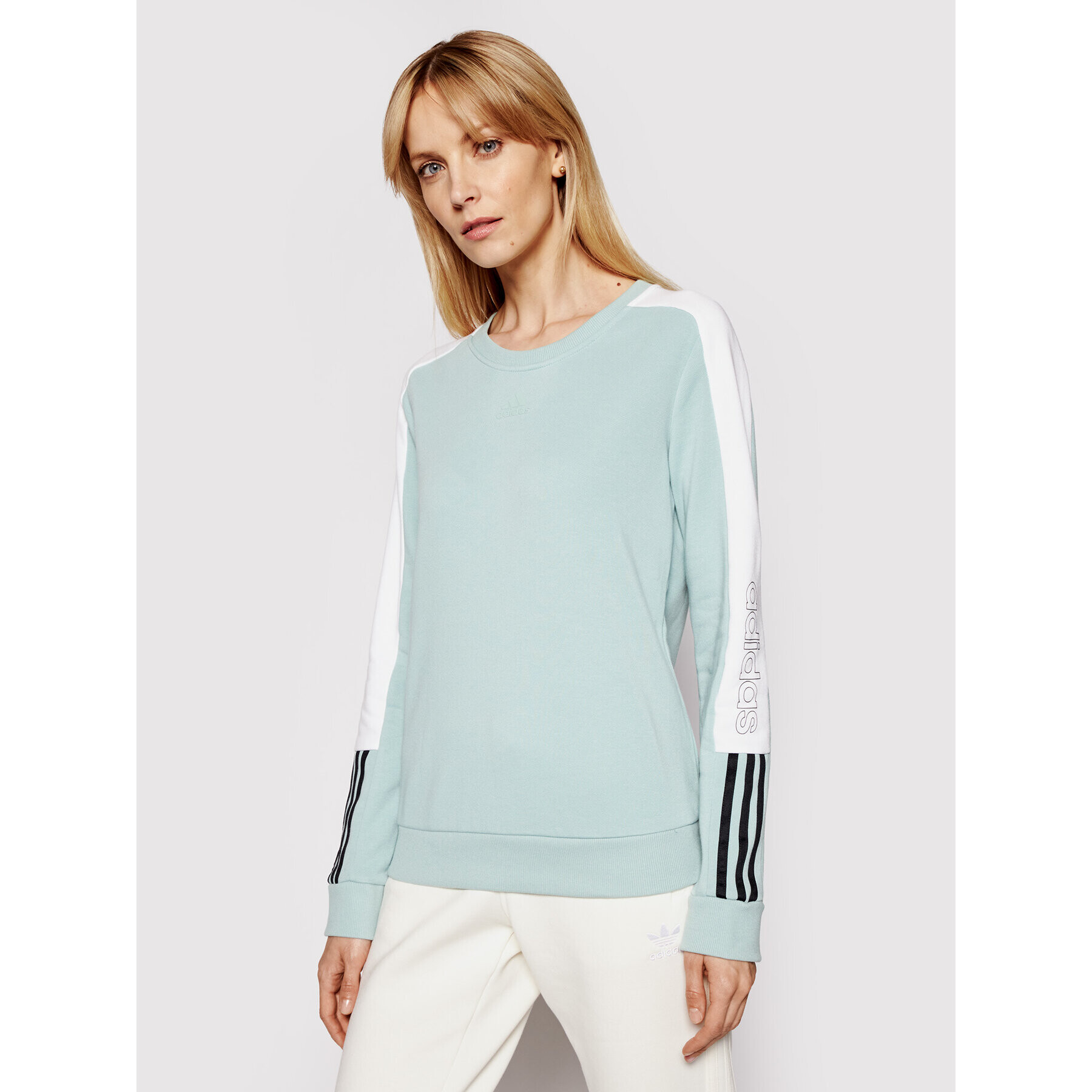 adidas Суитшърт W Cb Lin Swt GL1443 Зелен Regular Fit - Pepit.bg