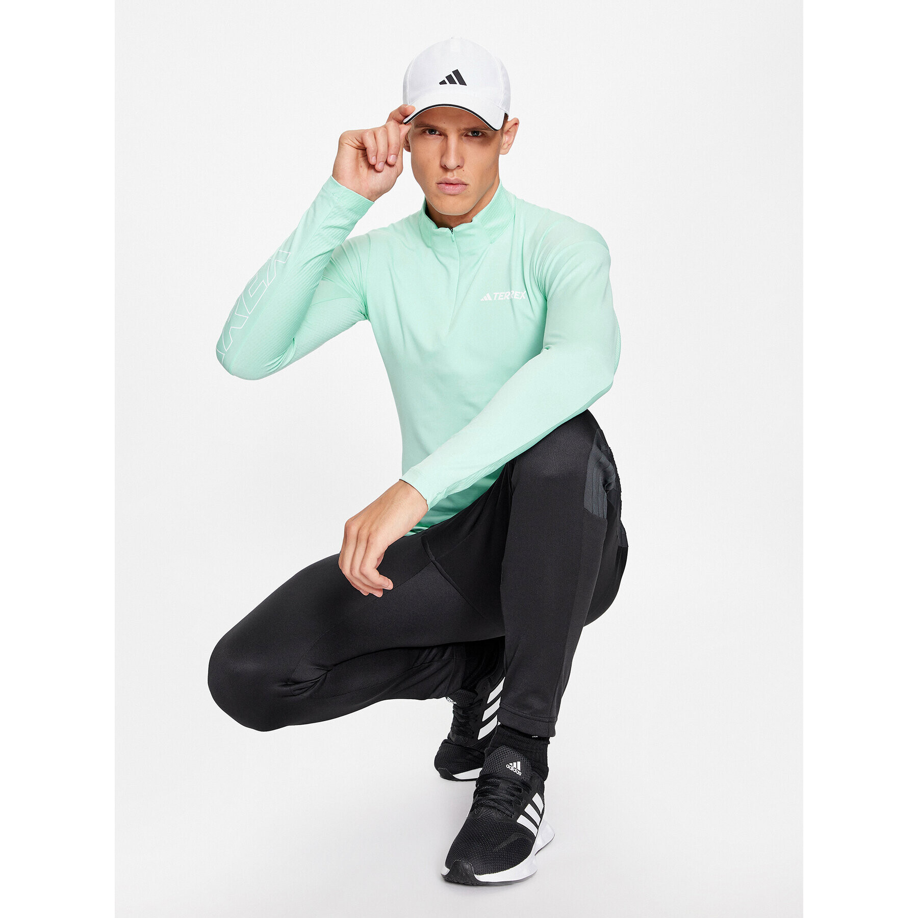 adidas Тениска от техническо трико IB1908 Син Slim Fit - Pepit.bg