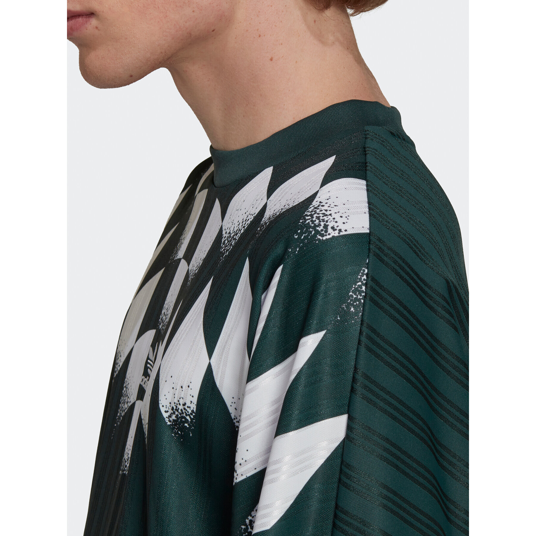 adidas Тениска с дълъг ръкав Rekive Graphic HK7330 Зелен Loose Fit - Pepit.bg