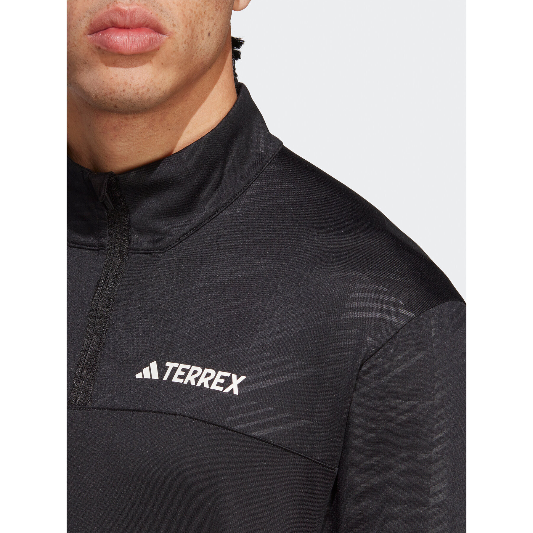 adidas Тениска с дълъг ръкав Terrex Multi Half-Zip Long-Sleeve Top HT9501 Черен Slim Fit - Pepit.bg