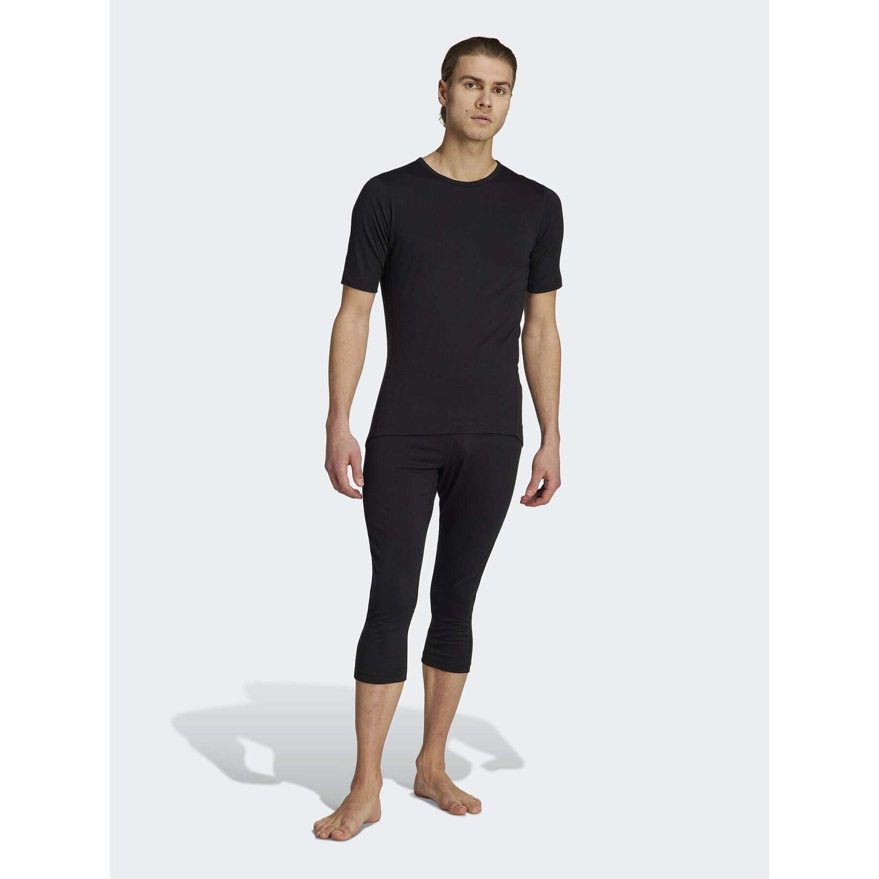 adidas Термооблекло горна част Xperior Merino 200 HZ8555 Черен Slim Fit - Pepit.bg