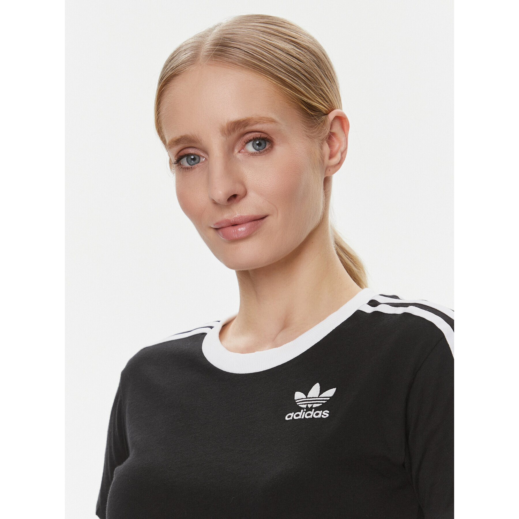 adidas Тишърт adicolor Classics 3-Stripes GN2900 Черен Regular Fit - Pepit.bg