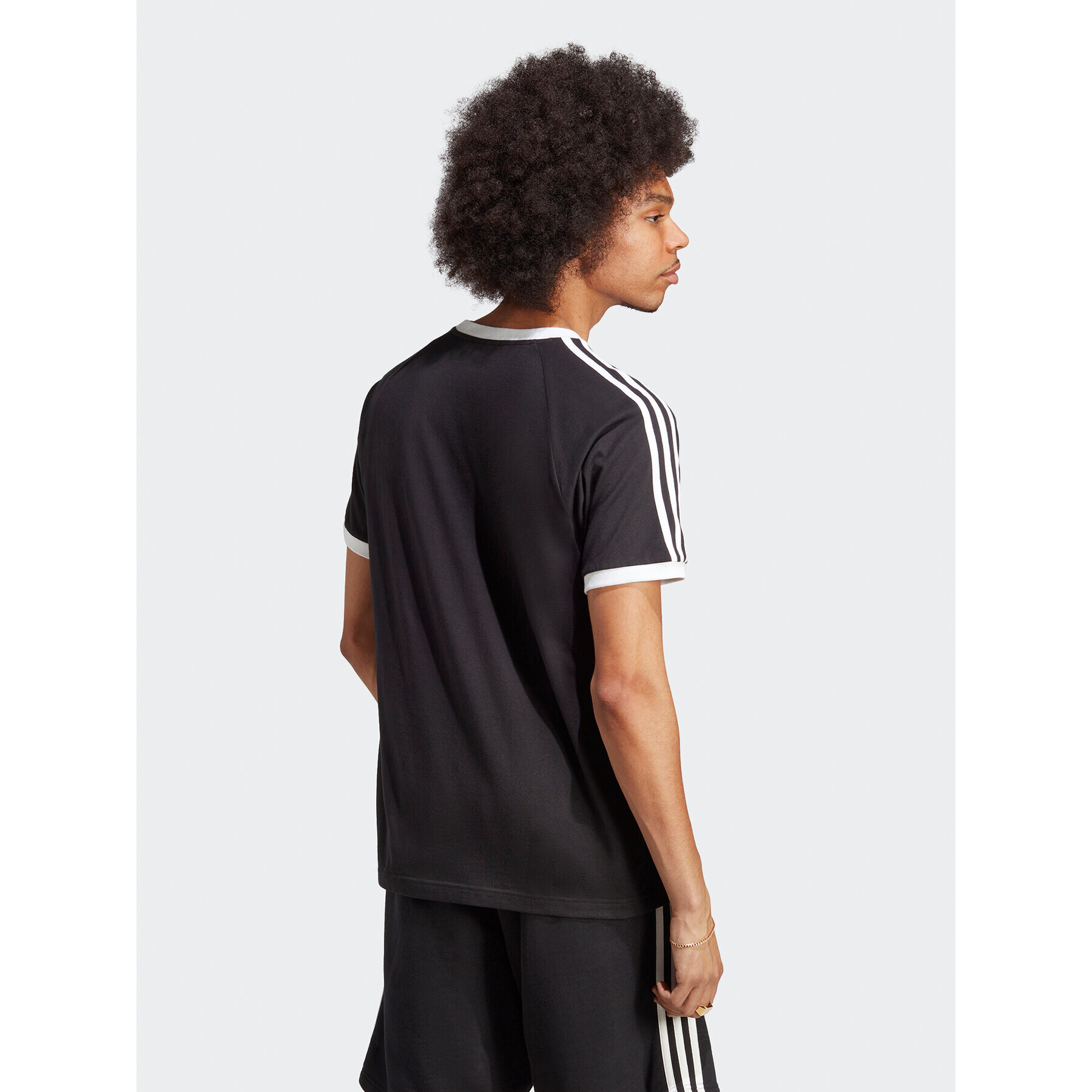 adidas Тишърт Adicolor Classics 3-Stripes T-Shirt IA4845 Черен Slim Fit - Pepit.bg