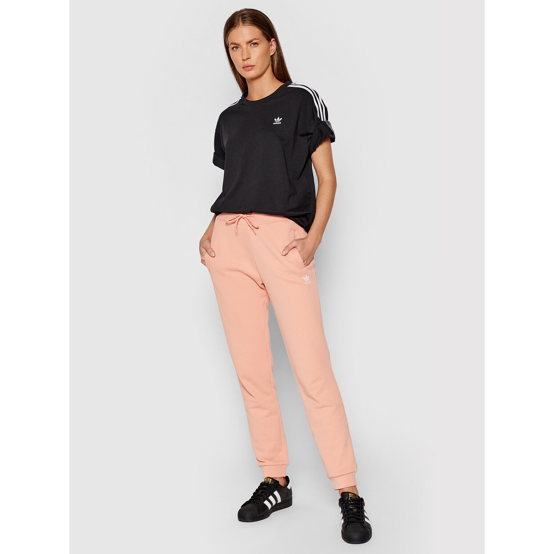 adidas Тишърт adicolor Classics H37795 Черен Oversize - Pepit.bg