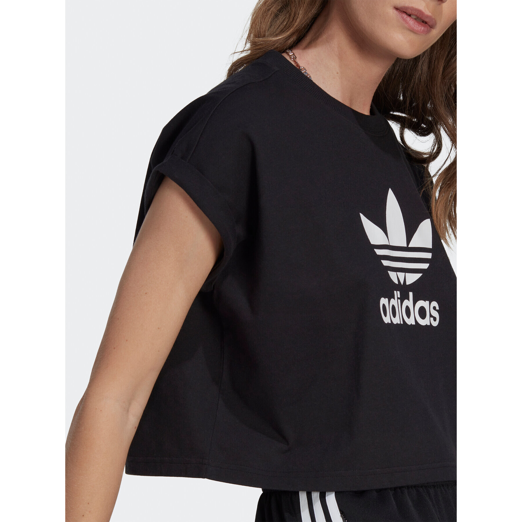 adidas Тишърт Adicolor Classics Short Trefoil T-Shirt IB1406 Черен Oversize - Pepit.bg