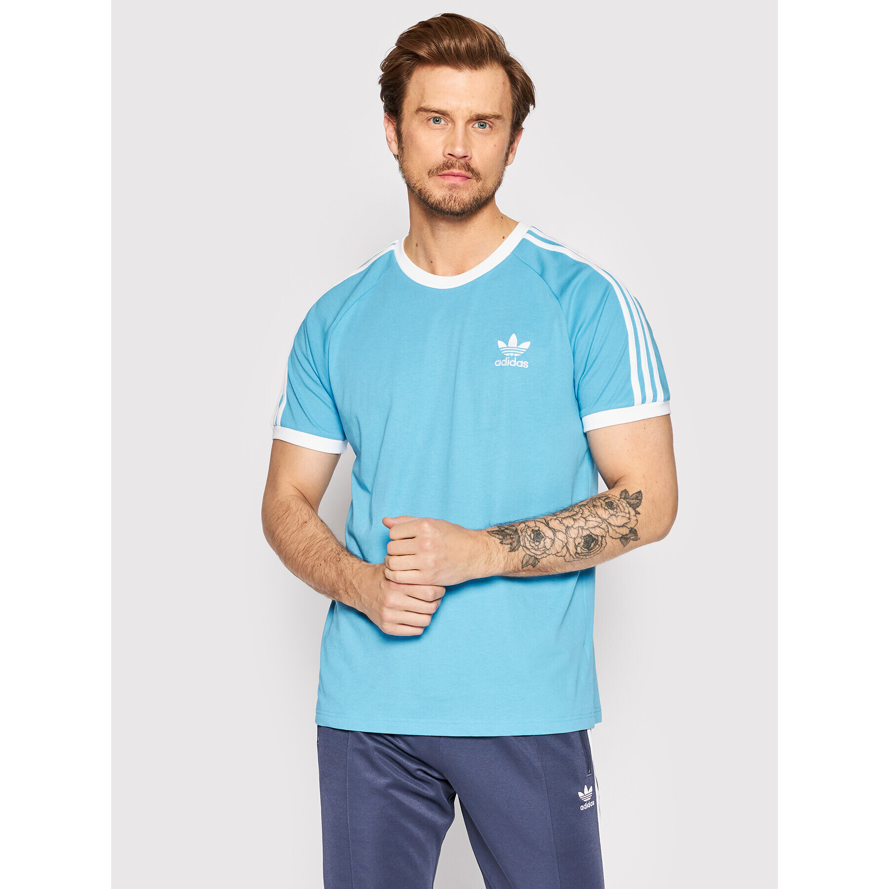 adidas Тишърт adicolor Classics Trace HB9527 Син Slim Fit - Pepit.bg