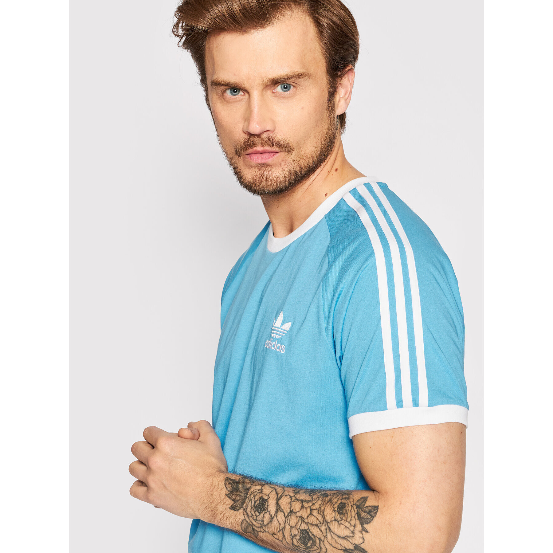 adidas Тишърт adicolor Classics Trace HB9527 Син Slim Fit - Pepit.bg