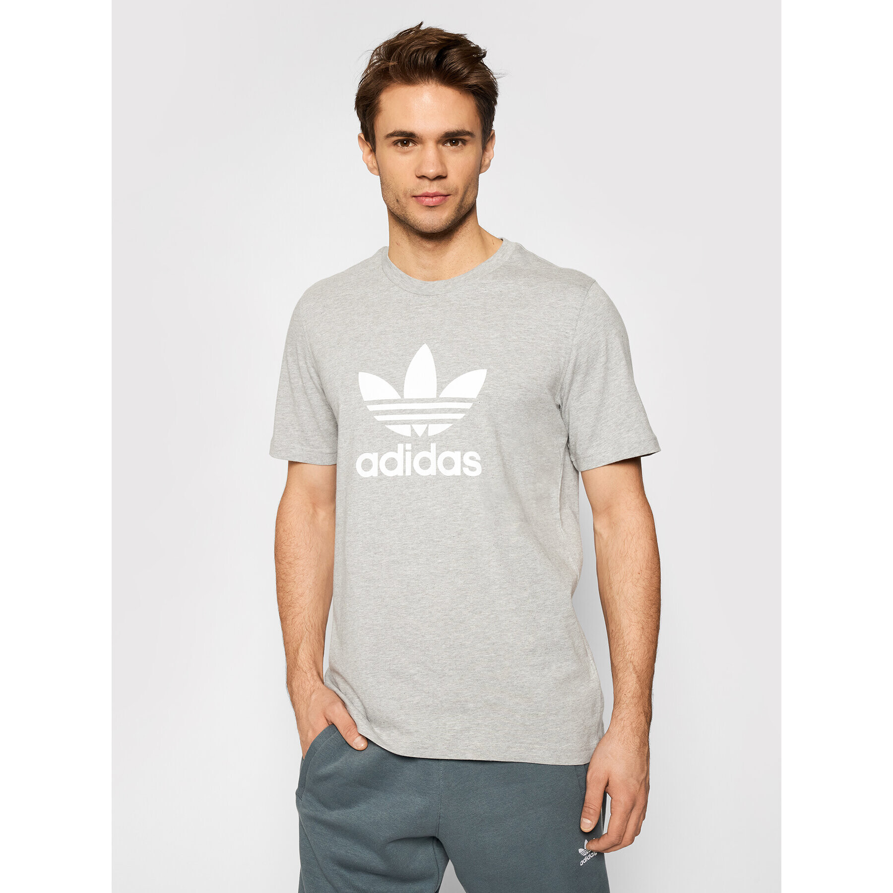 adidas Тишърт adicolor Classics Trefoil GN3465 Сив Standart Fit - Pepit.bg