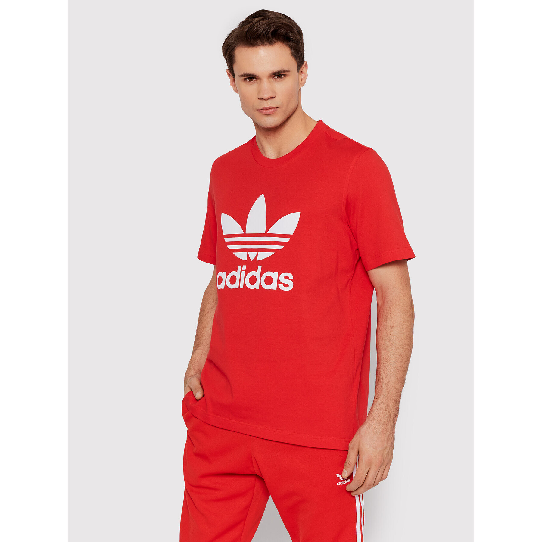 adidas Тишърт adicolor Classics Trefoil HE9511 Червен Regular Fit - Pepit.bg