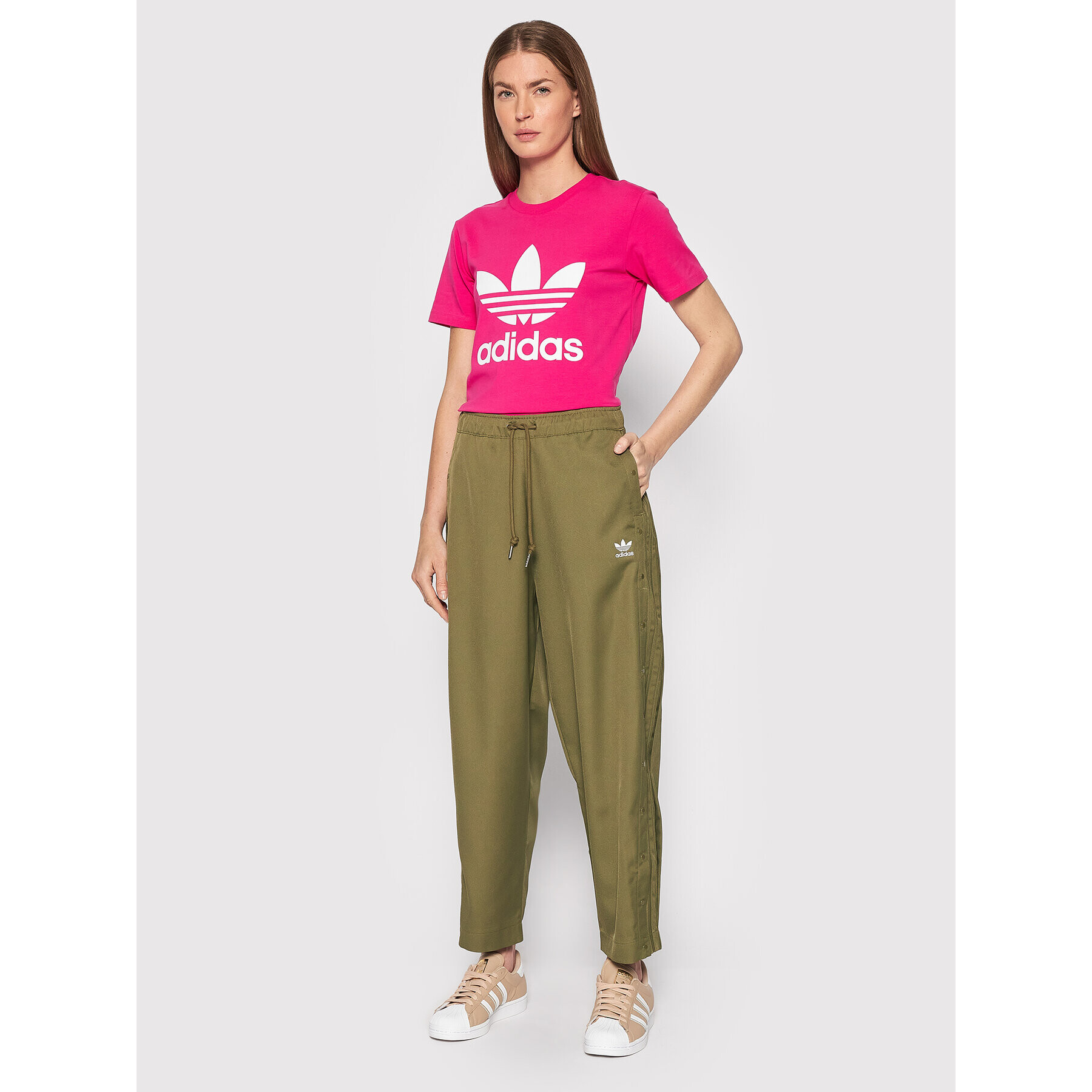 adidas Тишърт adicolor Classics Trefoil HG3785 Розов Regular Fit - Pepit.bg