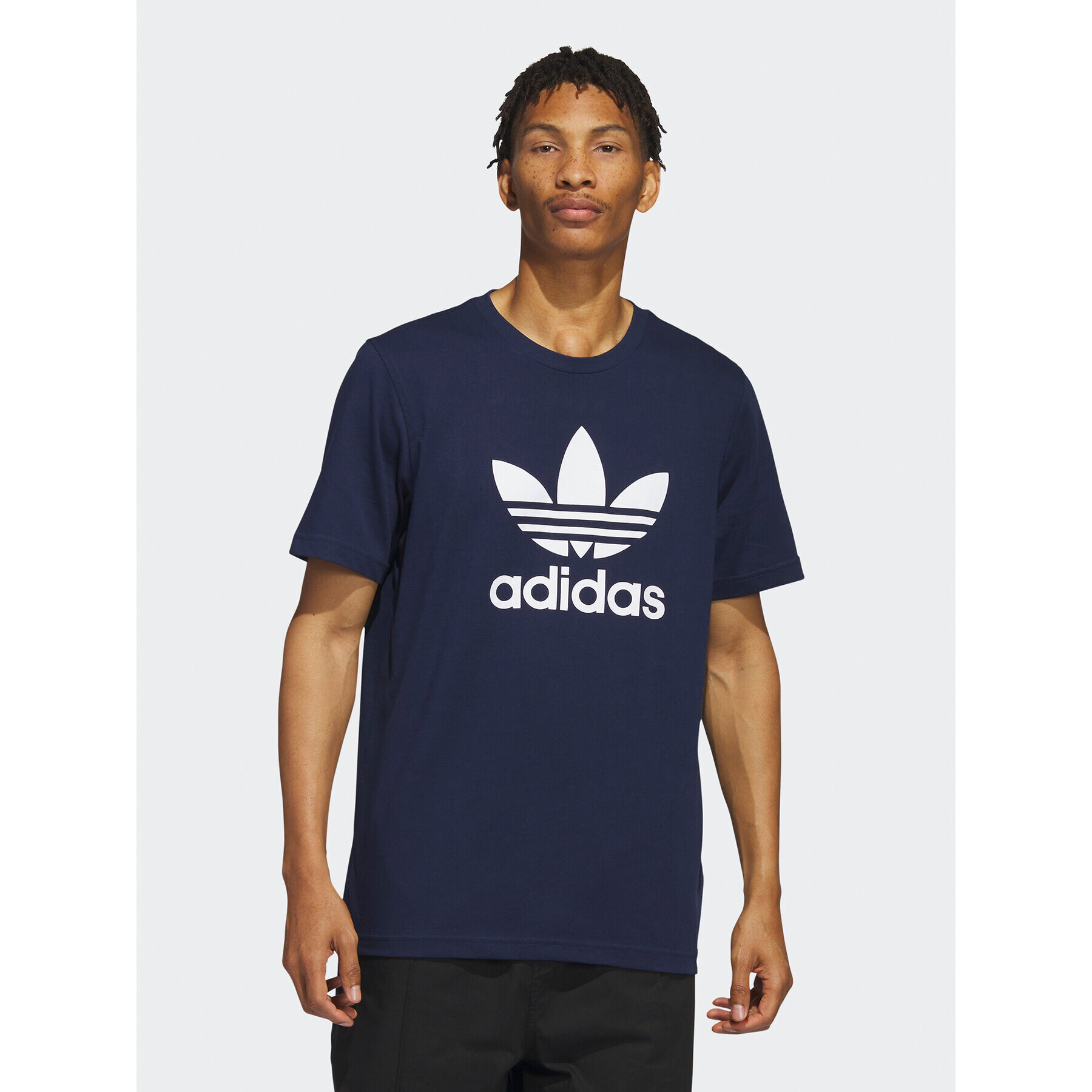 adidas Тишърт Adicolor Classics Trefoil T-Shirt IA4814 Син Regular Fit - Pepit.bg