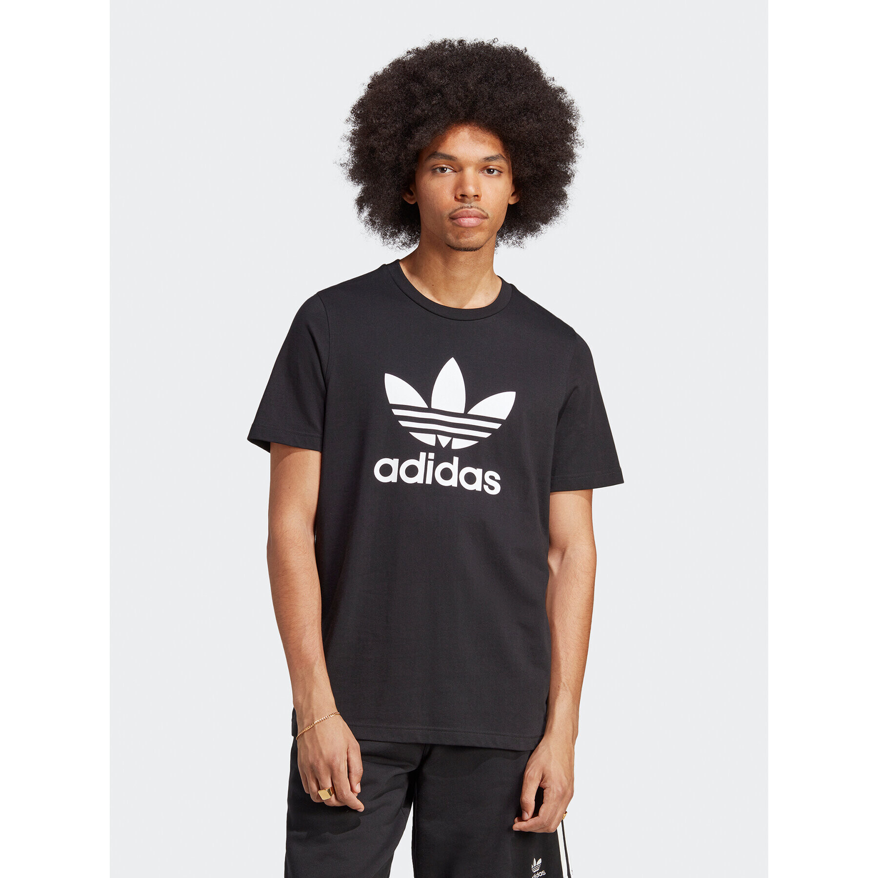 adidas Тишърт Adicolor Classics Trefoil T-Shirt IA4815 Черен Regular Fit - Pepit.bg