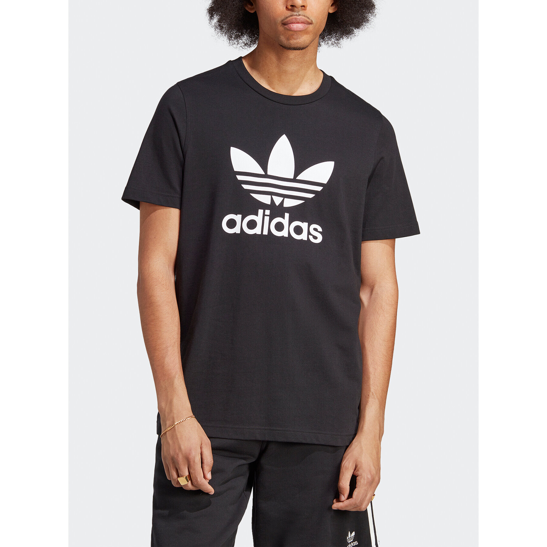 adidas Тишърт Adicolor Classics Trefoil T-Shirt IA4815 Черен Regular Fit - Pepit.bg