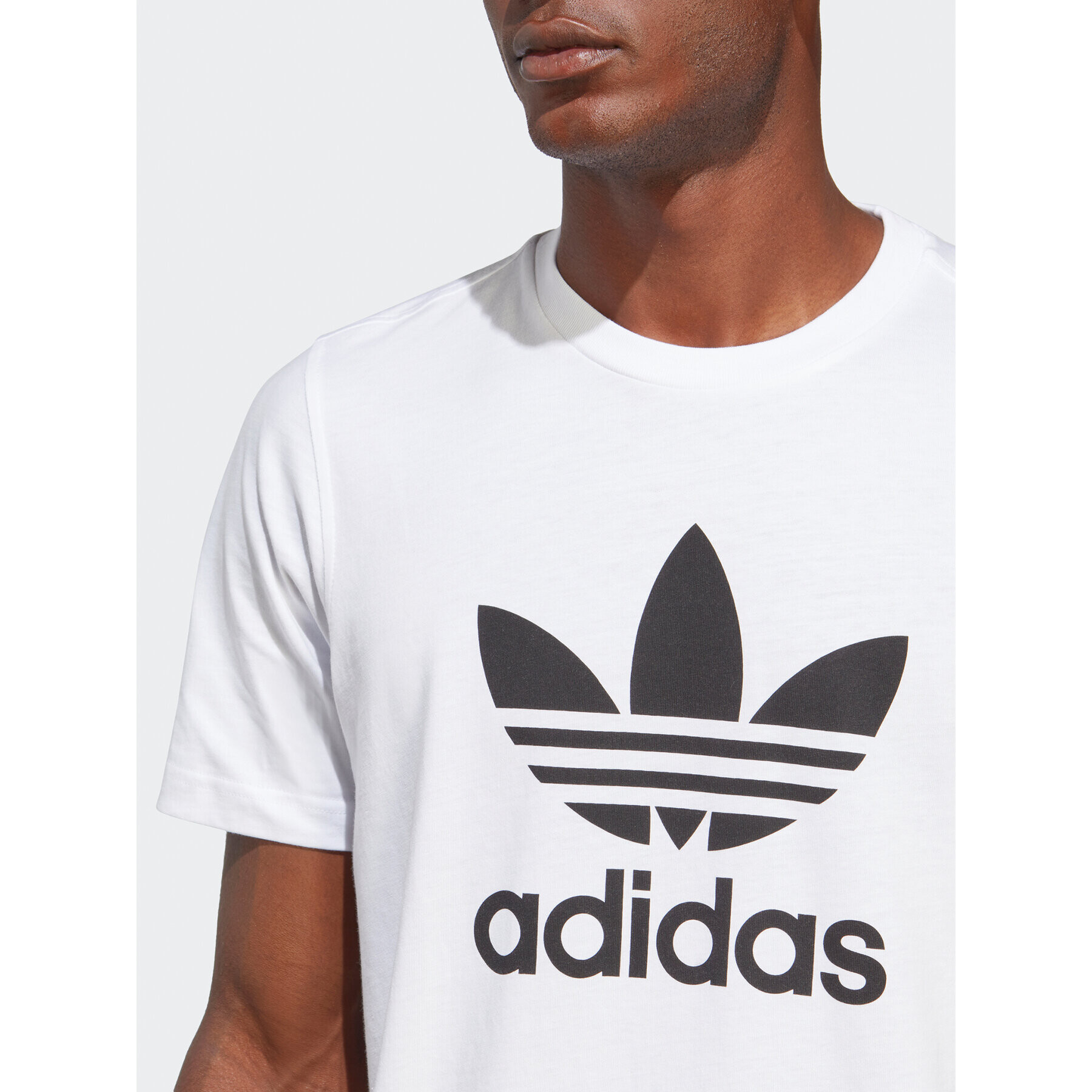 adidas Тишърт Adicolor Classics Trefoil T-Shirt IA4816 Бял Regular Fit - Pepit.bg