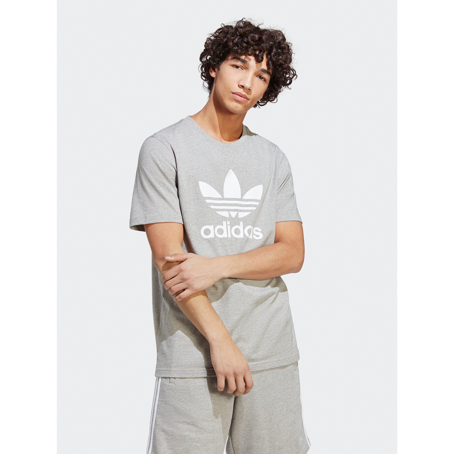 adidas Тишърт Adicolor Classics Trefoil T-Shirt IA4817 Сив Regular Fit - Pepit.bg