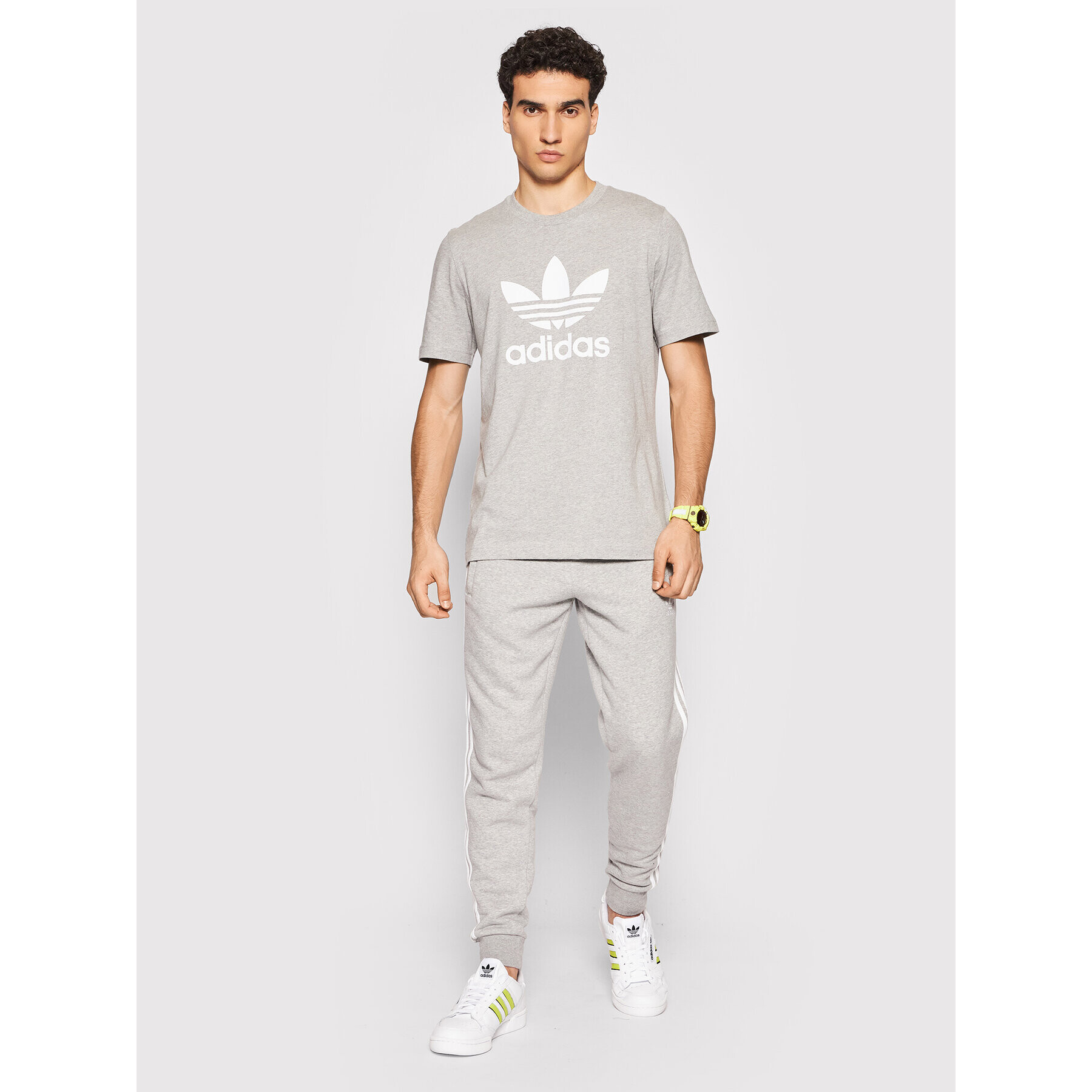 adidas Тишърт adicolor Classics Trefoil H06643 Сив Regular Fit - Pepit.bg