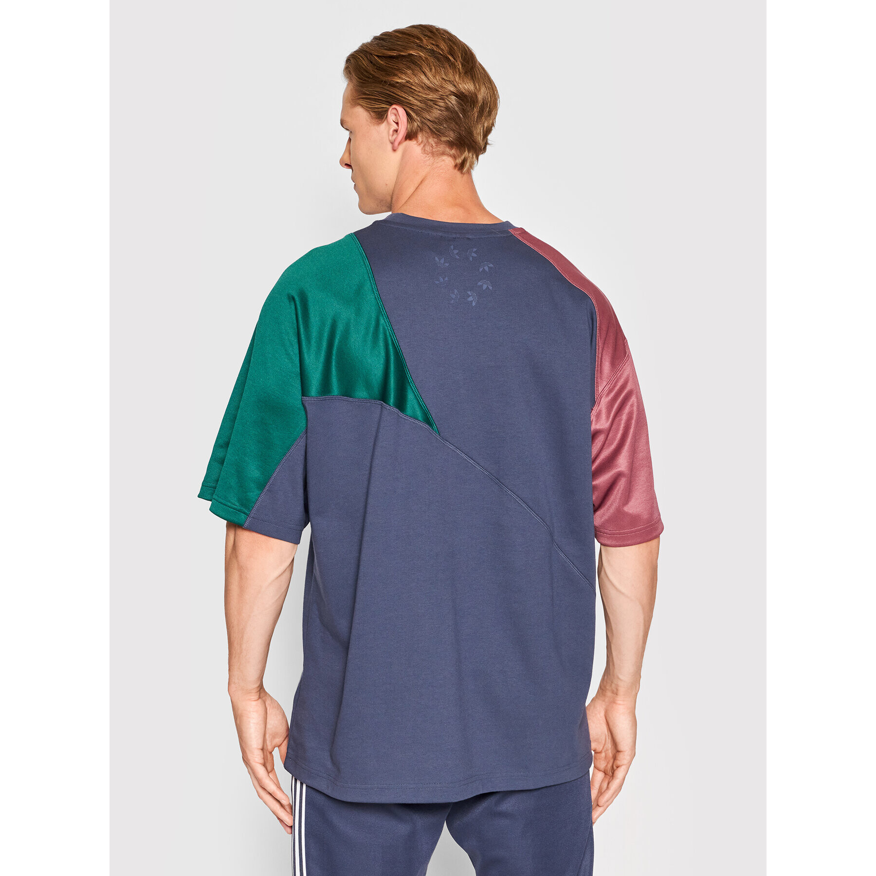 adidas Тишърт adicolor Colorblock HC4497 Тъмносин Relaxed Fit - Pepit.bg