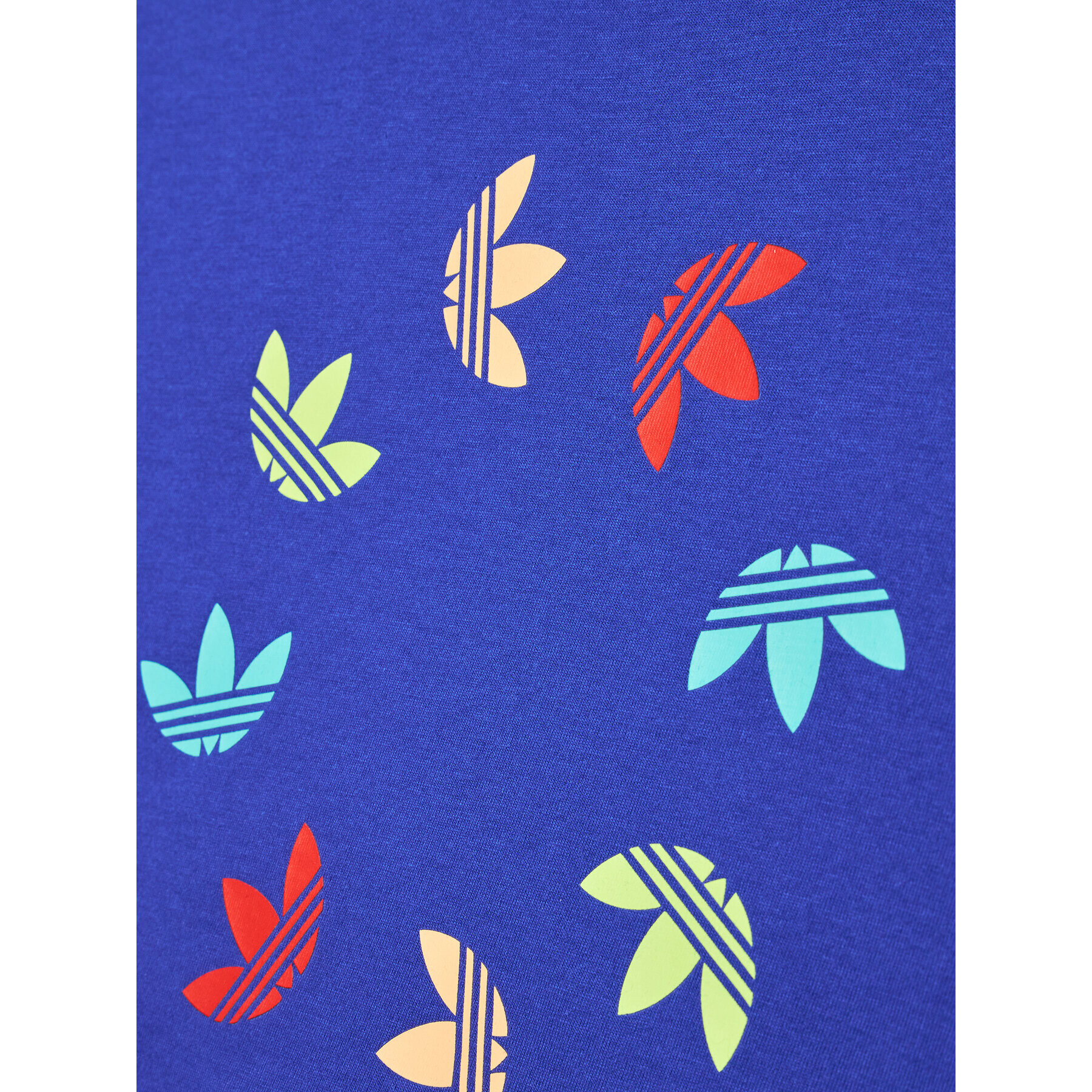 adidas Тишърт adicolor Cropped HE4775 Син Relaxed Fit - Pepit.bg