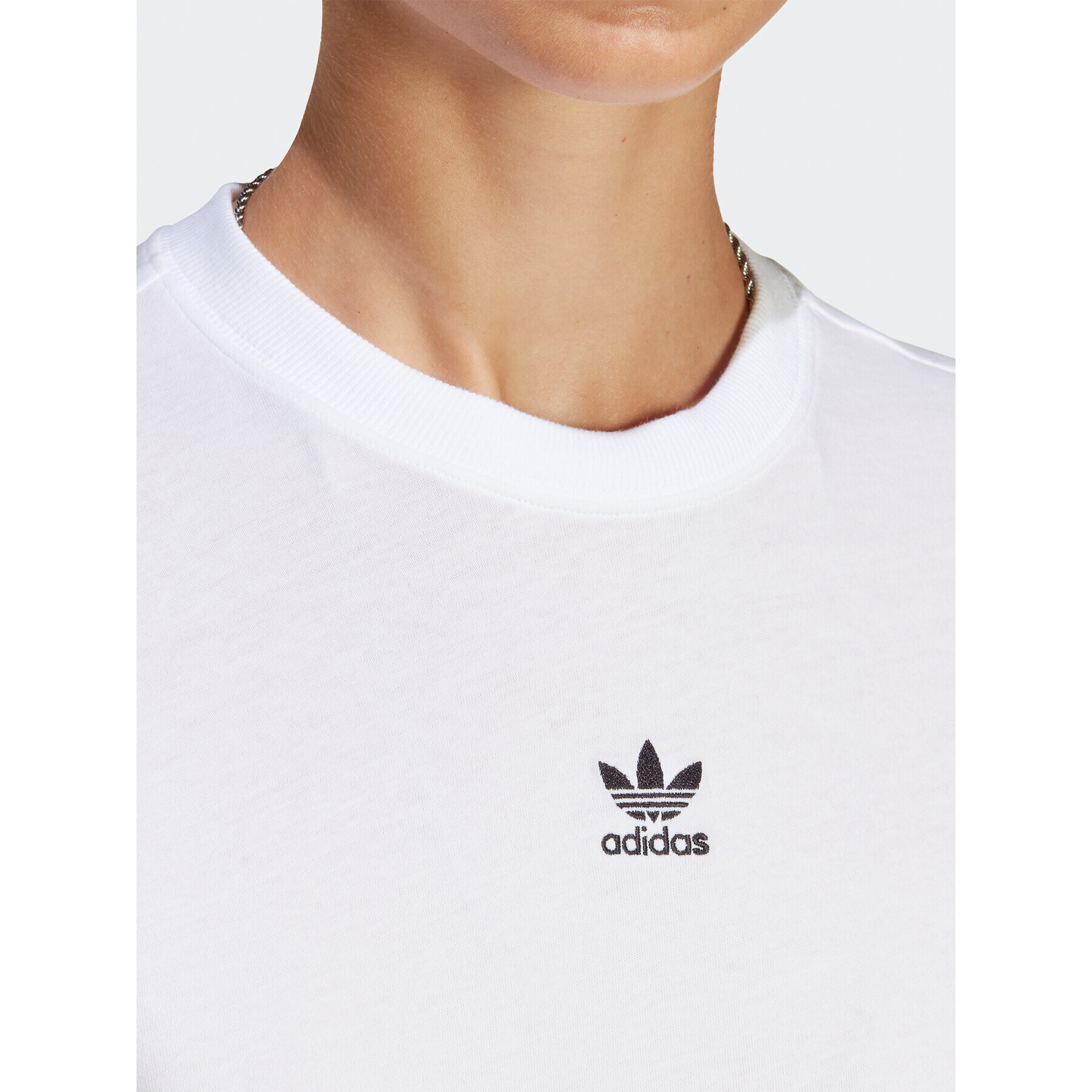 adidas Тишърт Adicolor Essentials Regular T-Shirt IC1831 Бял Regular Fit - Pepit.bg
