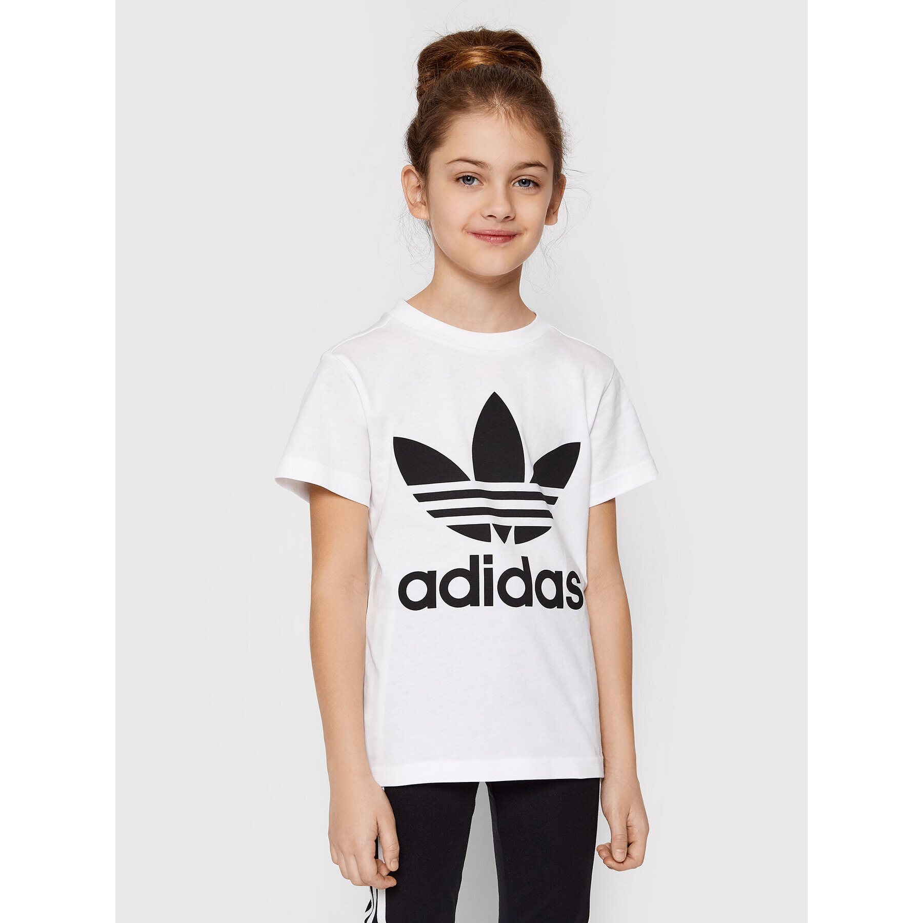 adidas Тишърт adicolor Trefoil H25246 Бял Regular Fit - Pepit.bg