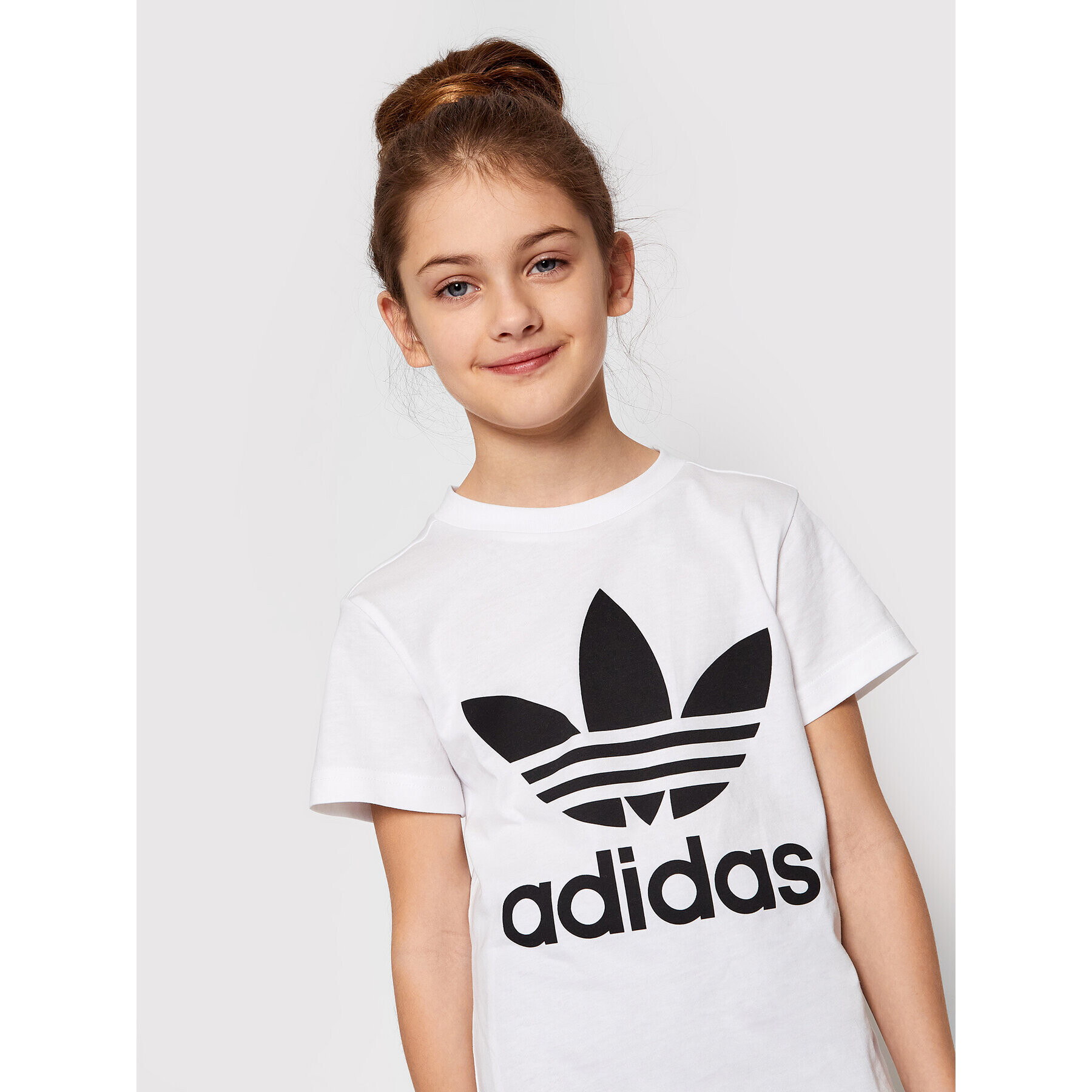 adidas Тишърт adicolor Trefoil H25246 Бял Regular Fit - Pepit.bg