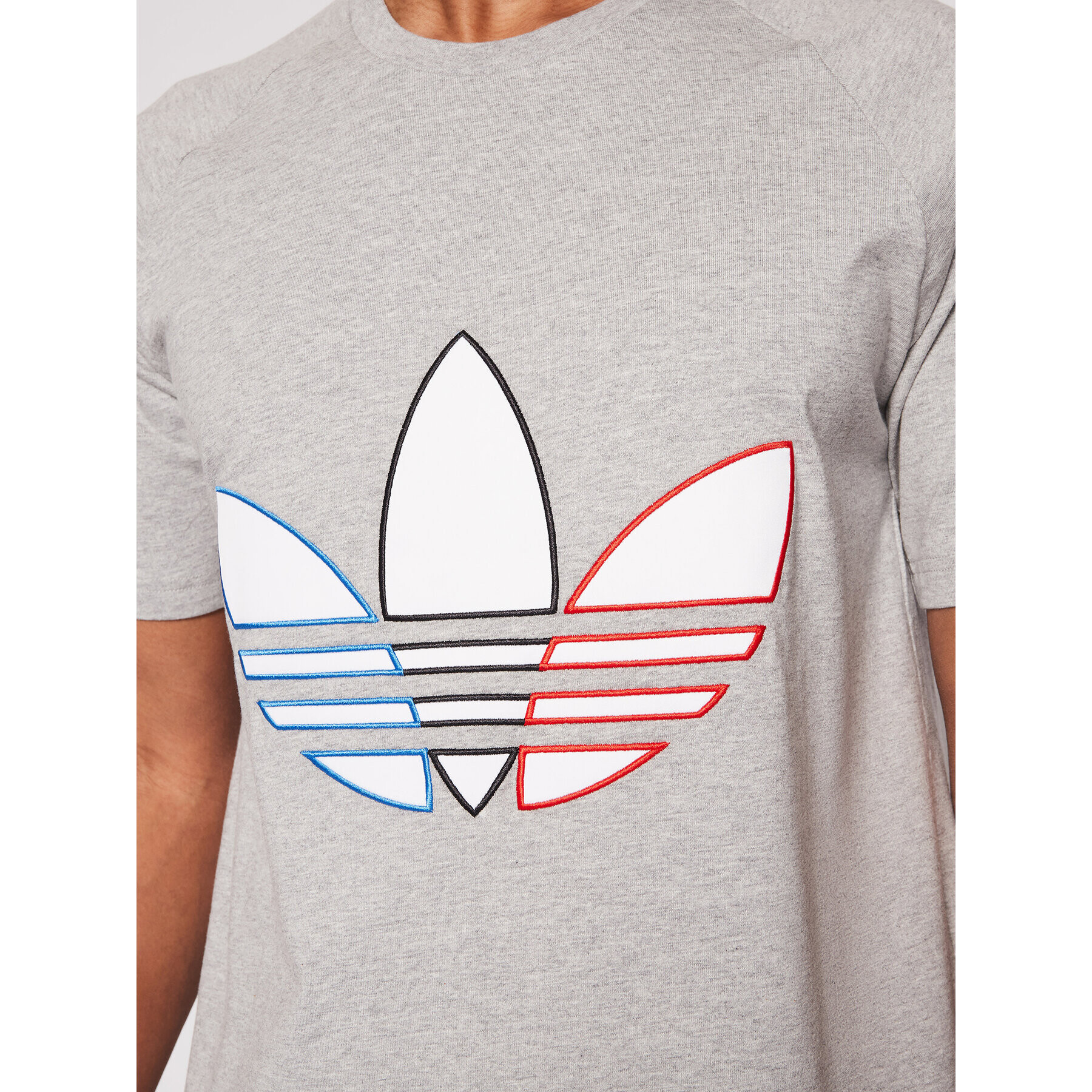 adidas Тишърт adicolor Tricolor GQ8917 Сив Regular Fit - Pepit.bg