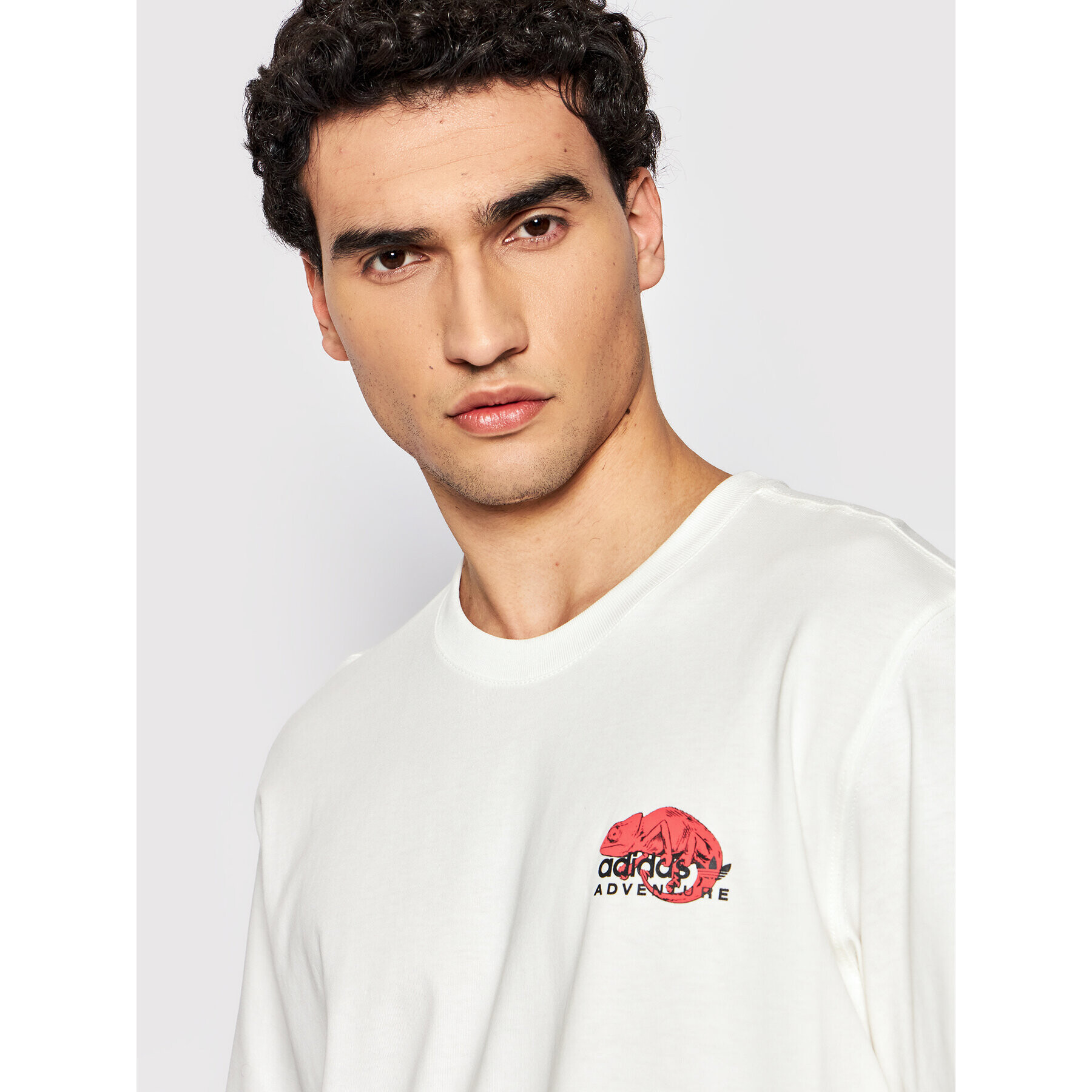 adidas Тишърт Adventure Packalot HF4761 Бял Relaxed Fit - Pepit.bg