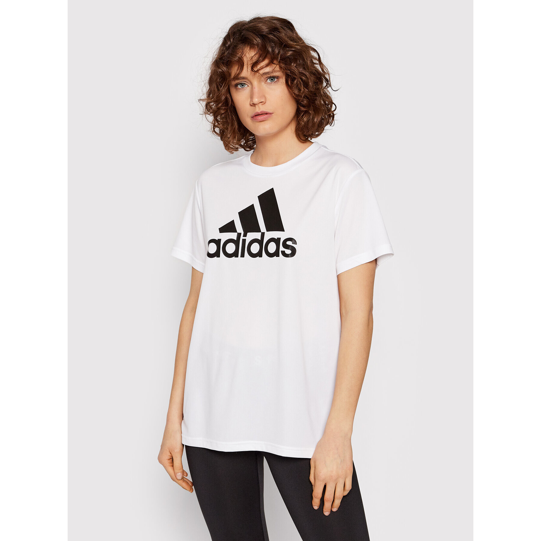 adidas Performance Тишърт Aeroready Designed To Move Boyfriend Sport HE6741 Бял Loose Fit - Pepit.bg