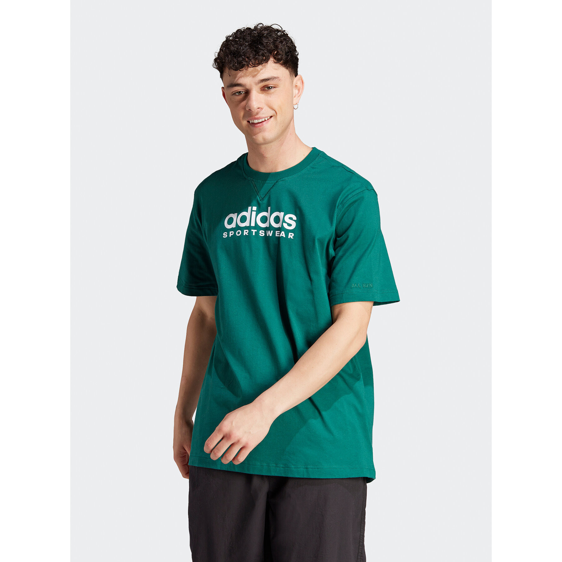 adidas Тишърт All SZN Graphic IJ9434 Зелен Loose Fit - Pepit.bg