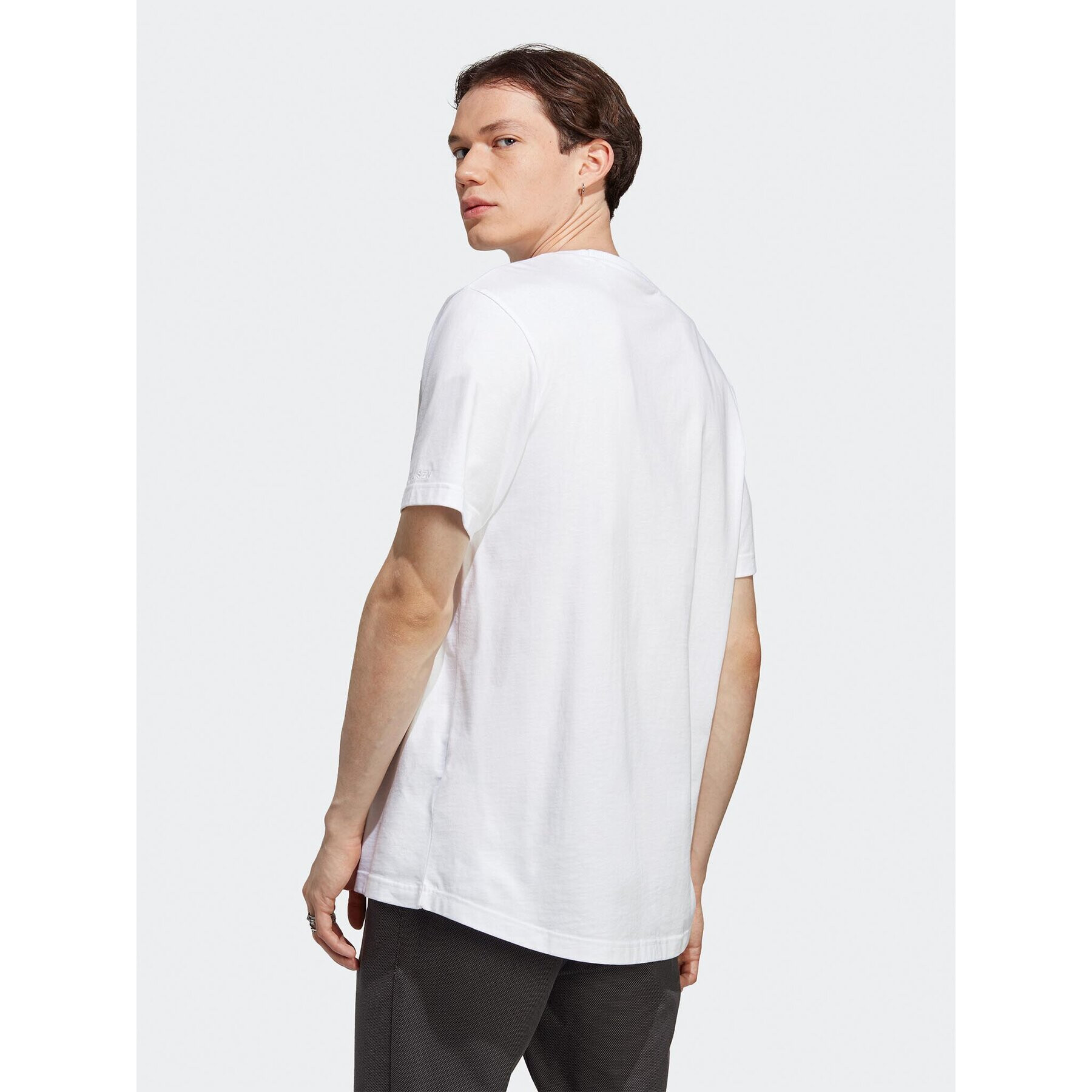 adidas Тишърт ALL SZN IC9788 Бял Loose Fit - Pepit.bg
