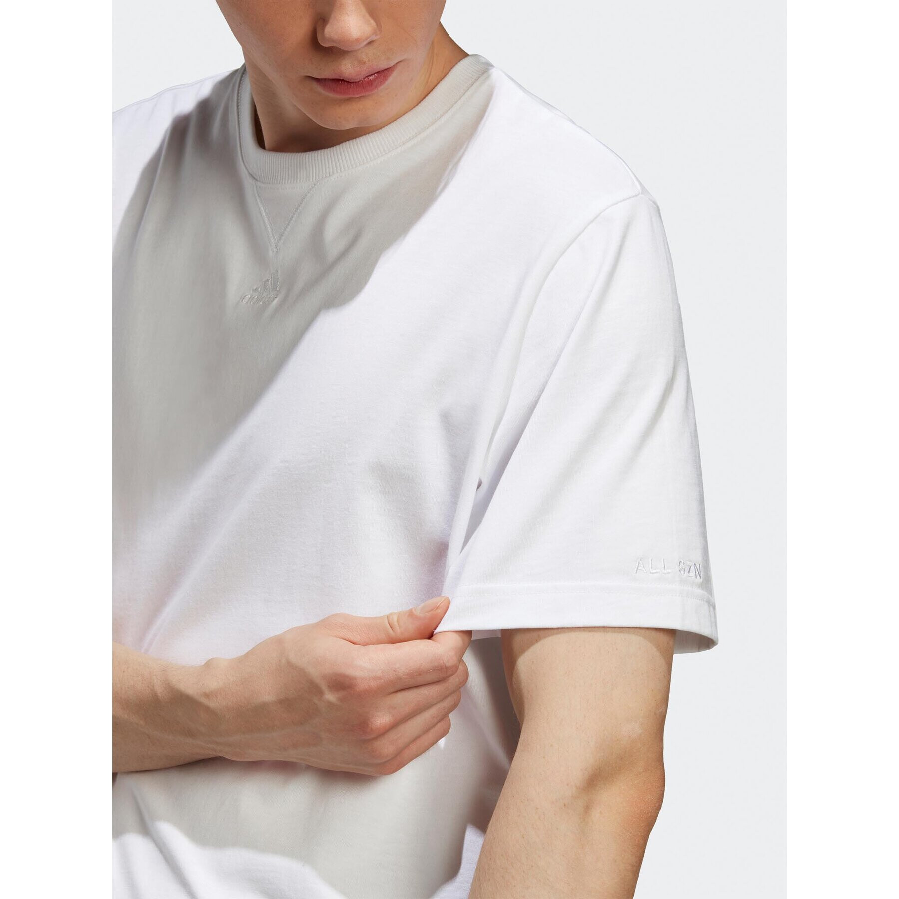 adidas Тишърт ALL SZN IC9788 Бял Loose Fit - Pepit.bg