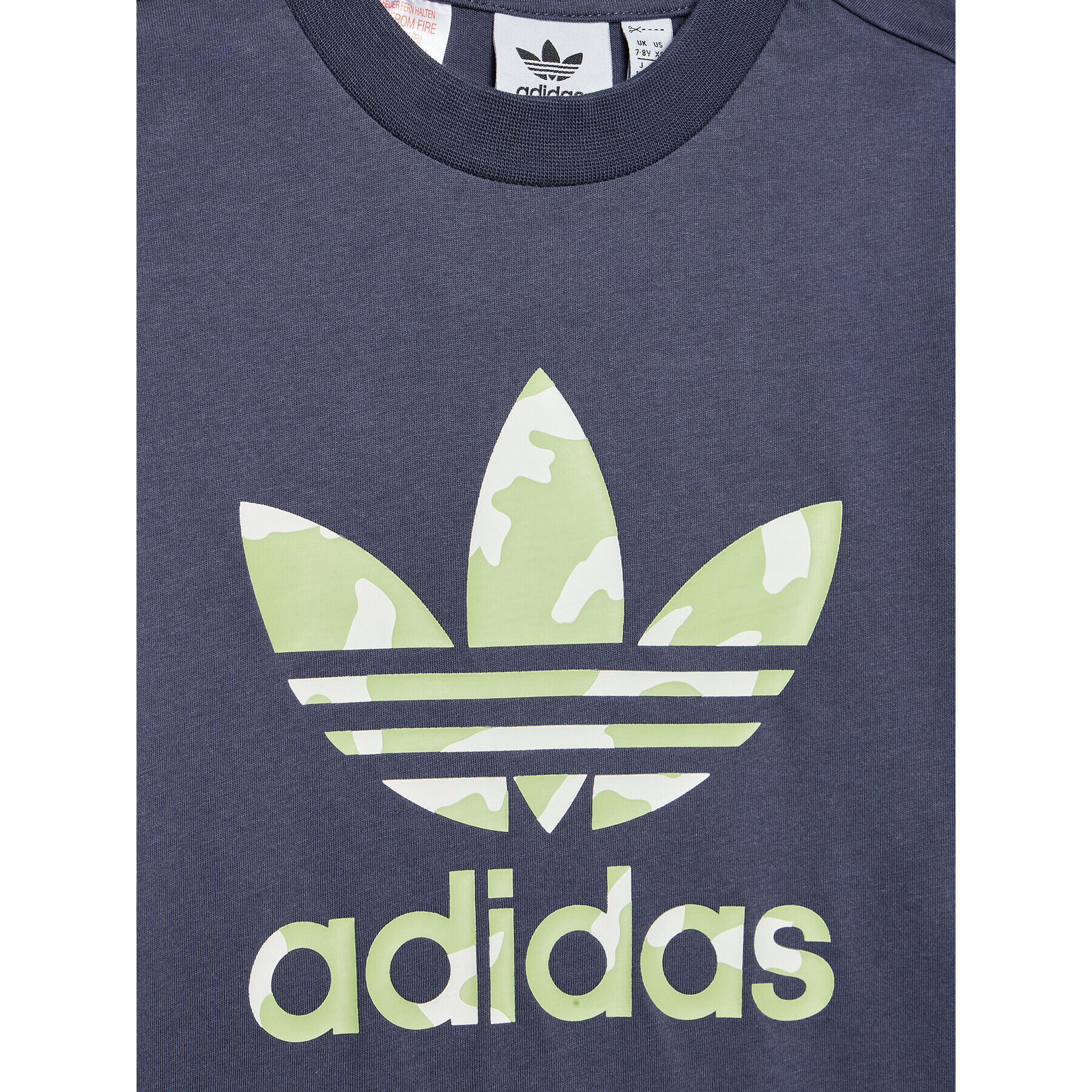 adidas Тишърт Camo Graphic HF7452 Тъмносин Regular Fit - Pepit.bg