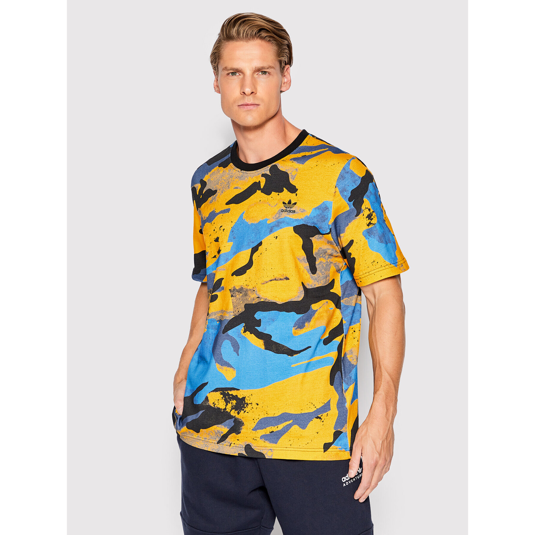 adidas Тишърт Camo Series Allover Print HK2801 Цветен Regular Fit - Pepit.bg