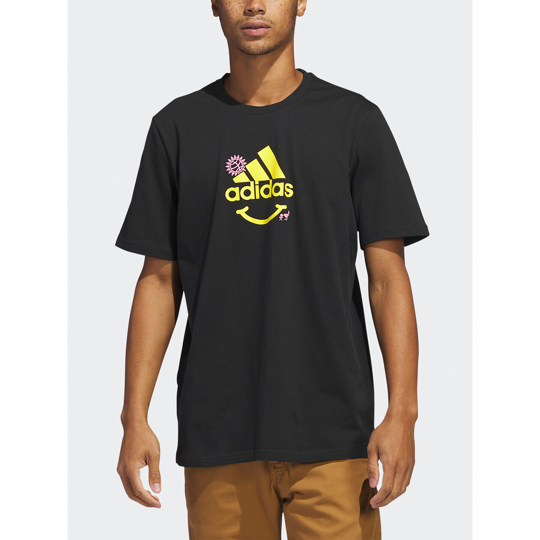 adidas Тишърт Change Through Sports Graphic IC1674 Черен Regular Fit - Pepit.bg