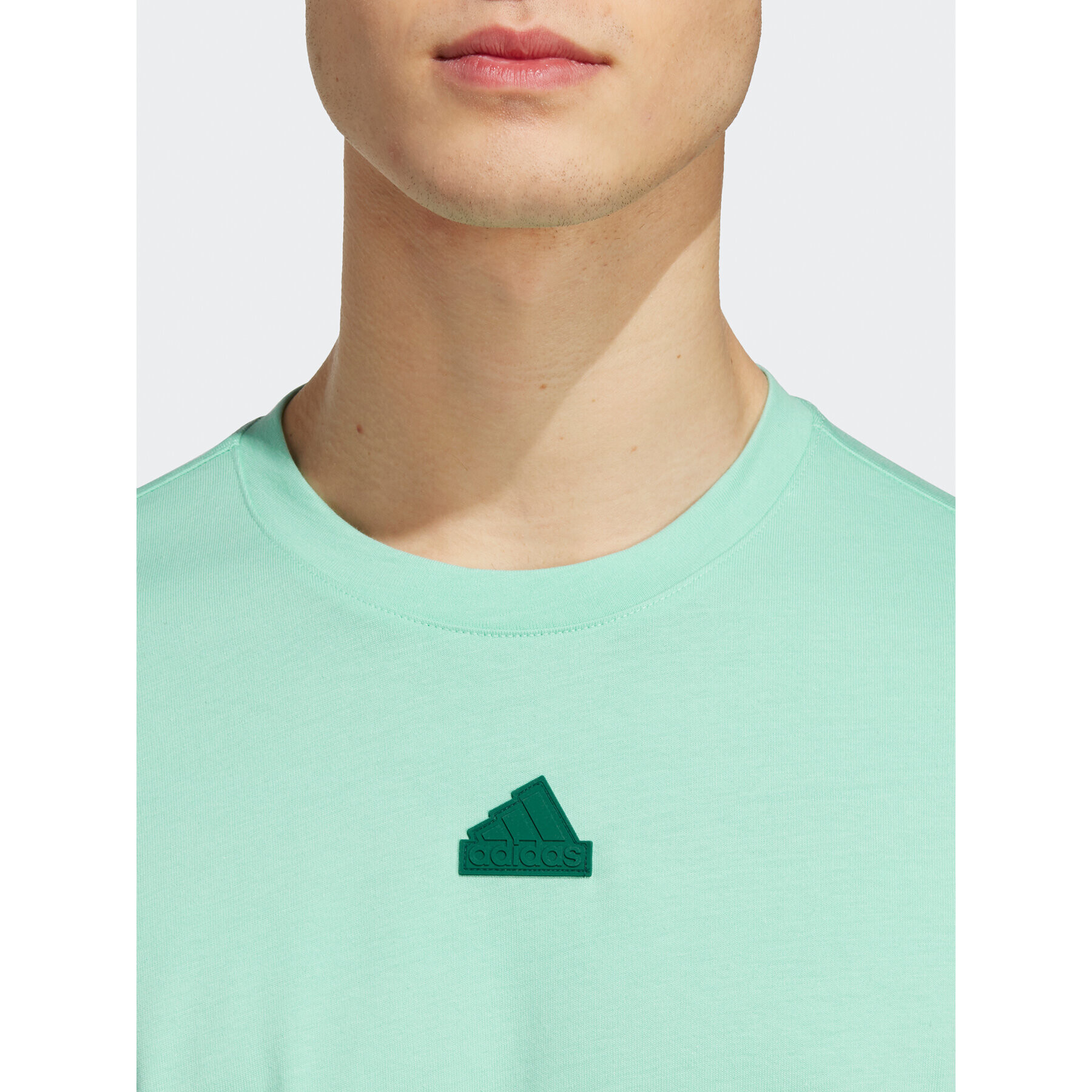 adidas Тишърт City Escape T-Shirt IC9726 Зелен Regular Fit - Pepit.bg