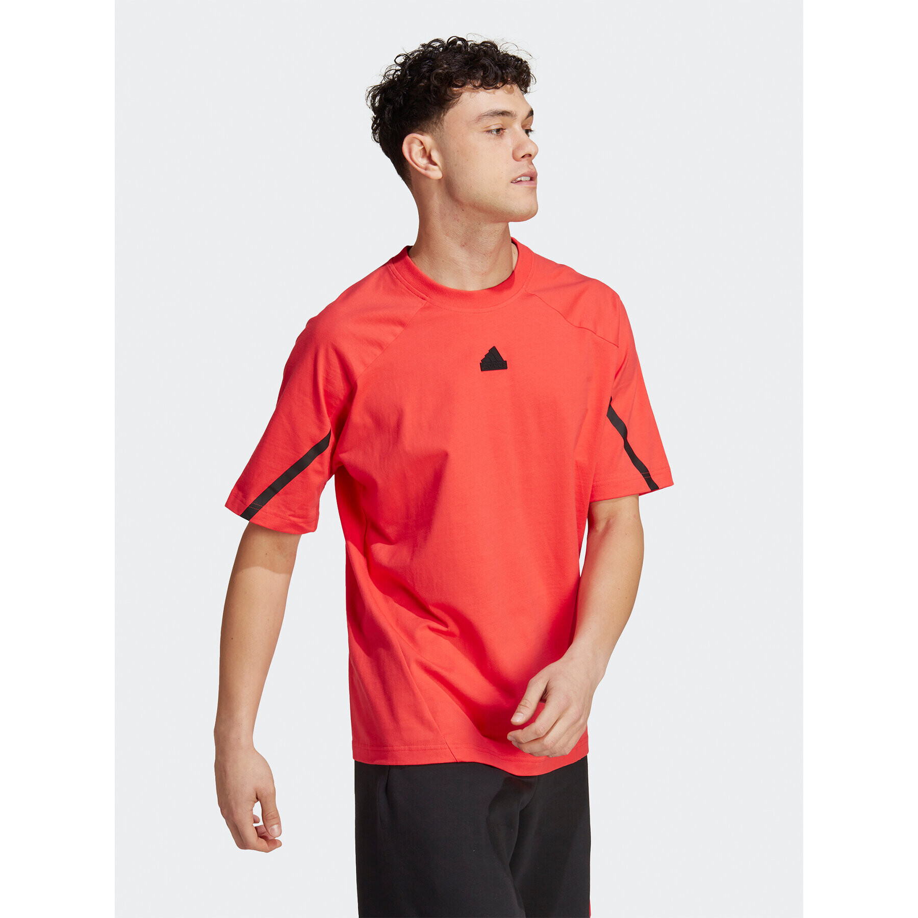 adidas Тишърт Designed 4 Gameday T-Shirt IC8022 Червен Regular Fit - Pepit.bg