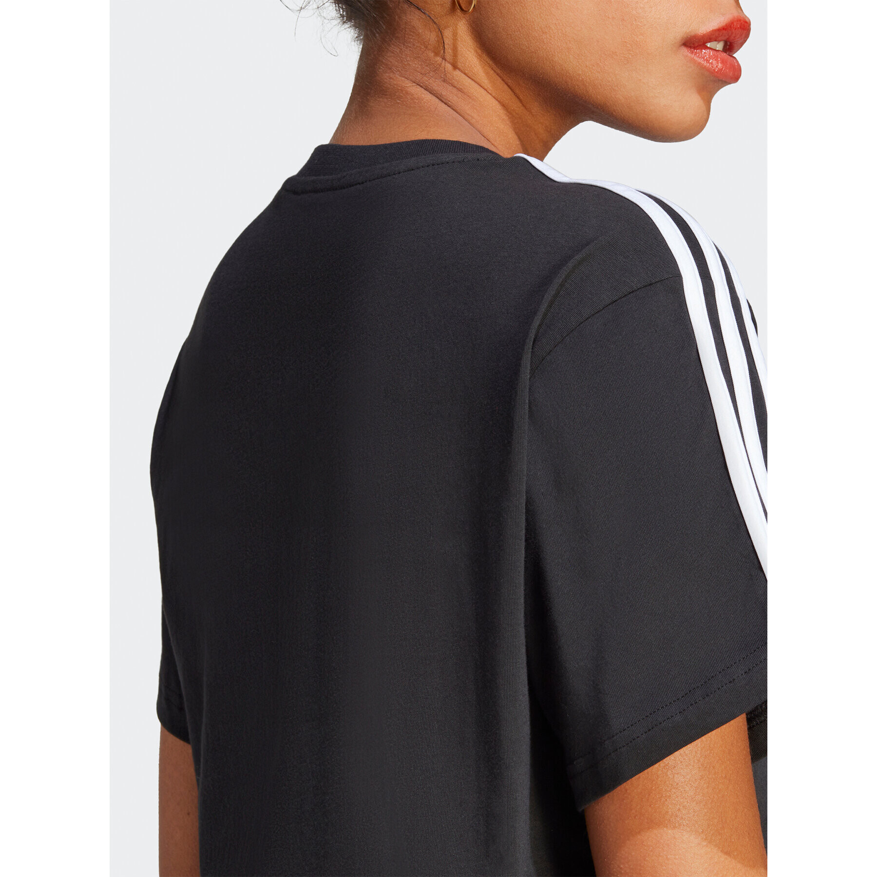 adidas Тишърт Essentials 3-Stripes Single Jersey Crop Top HR4913 Черен Loose Fit - Pepit.bg