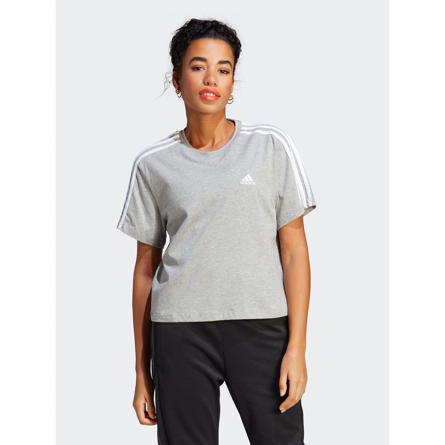 adidas Тишърт Essentials 3-Stripes Single Jersey Crop Top HR4916 Сив Loose Fit - Pepit.bg