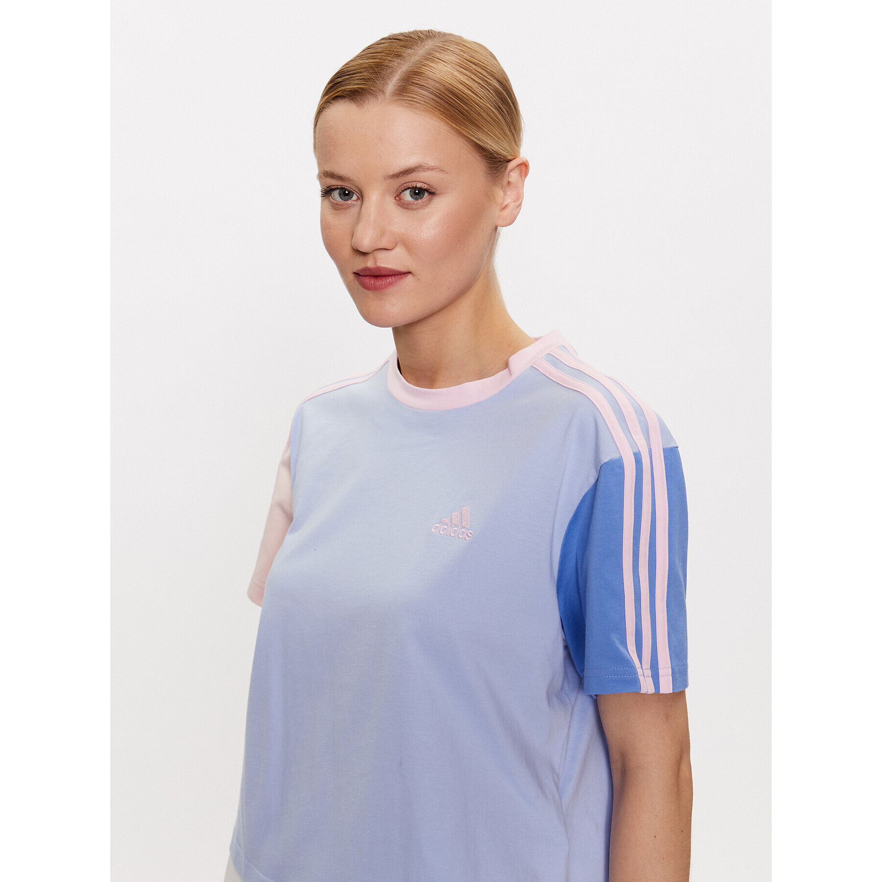 adidas Тишърт Essentials 3-Stripes Single Jersey Crop Top IC1472 Син Loose Fit - Pepit.bg