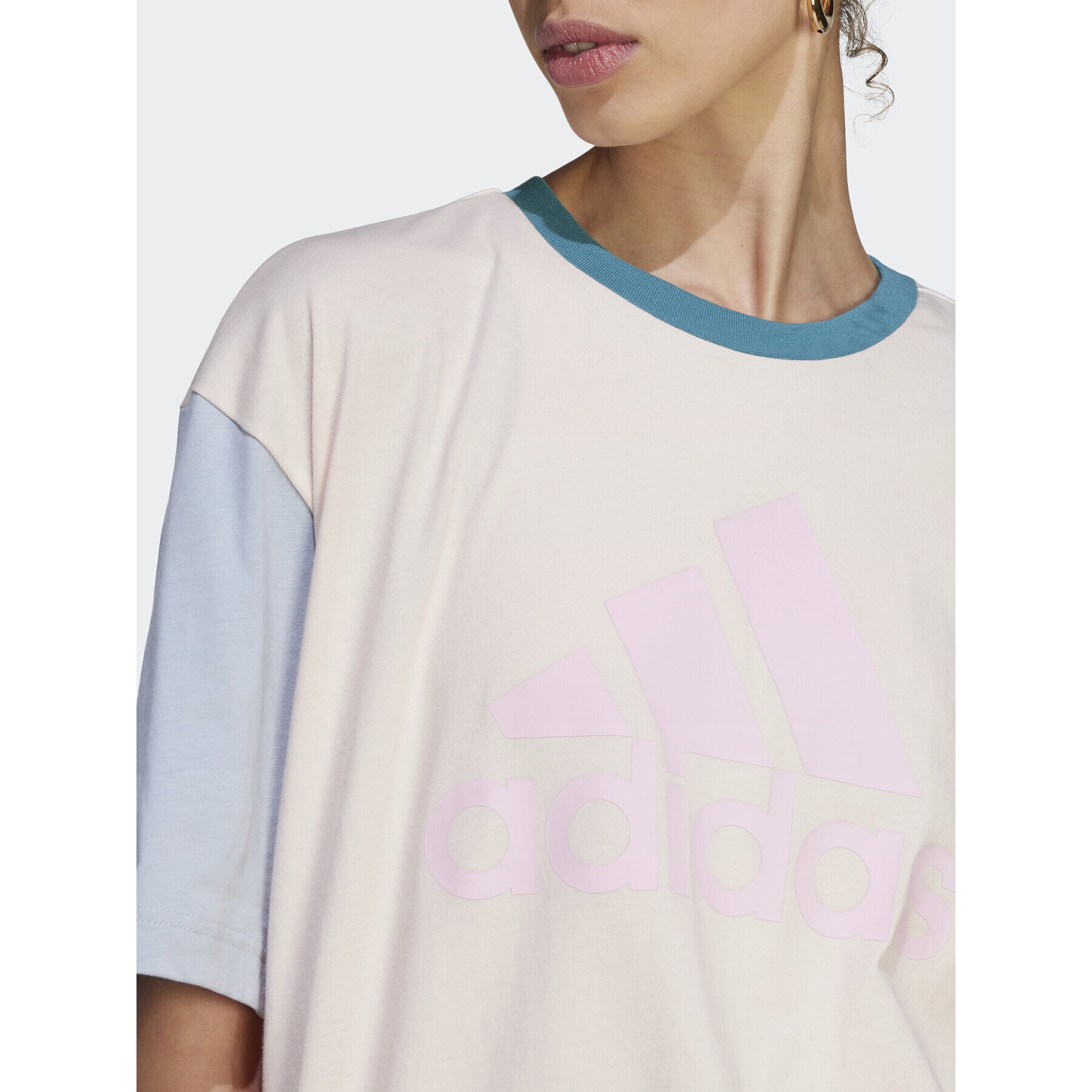 adidas Тишърт Essentials Big Logo Boyfriend T-Shirt IL3333 Розов Loose Fit - Pepit.bg