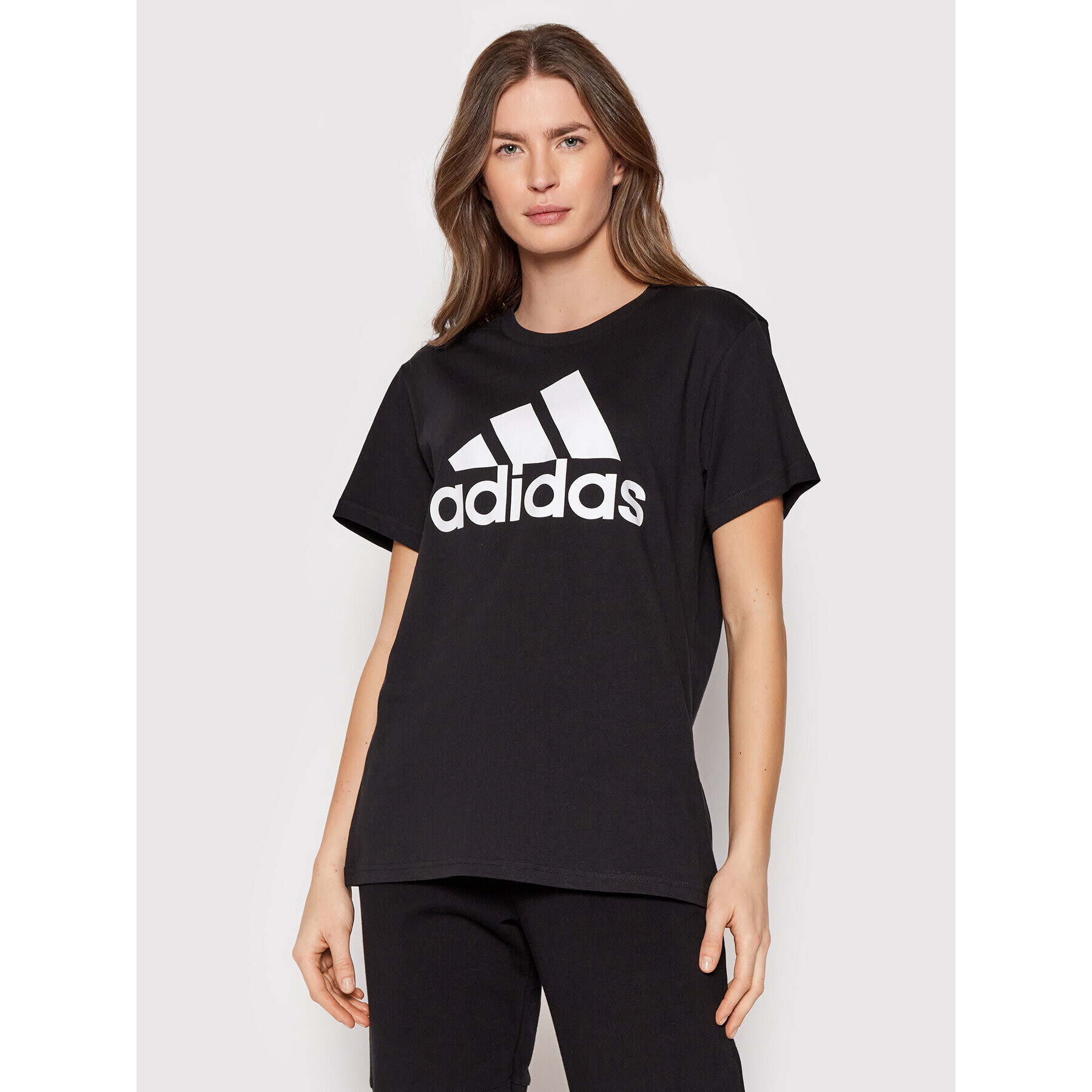 adidas Performance Тишърт Essentials Logo Boyfriend GL0781 Черен Loose Fit - Pepit.bg