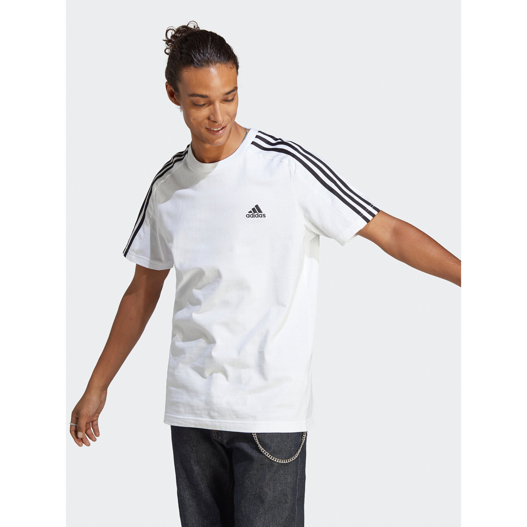 adidas Тишърт Essentials Single Jersey 3-Stripes T-Shirt IC9336 Бял Regular Fit - Pepit.bg