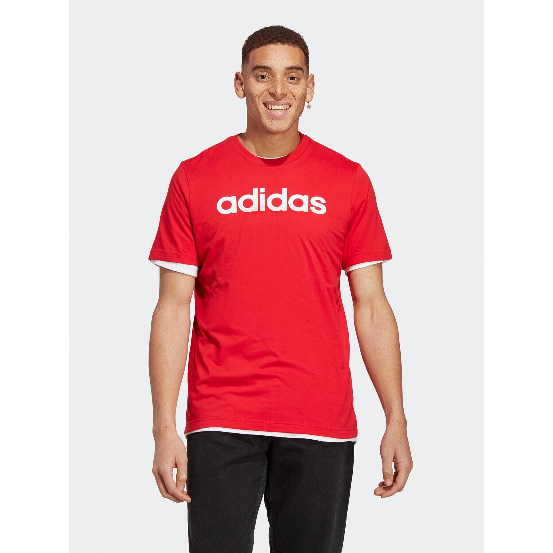 adidas Тишърт Essentials Single Jersey Linear Embroidered Logo T-Shirt IC9278 Червен Regular Fit - Pepit.bg