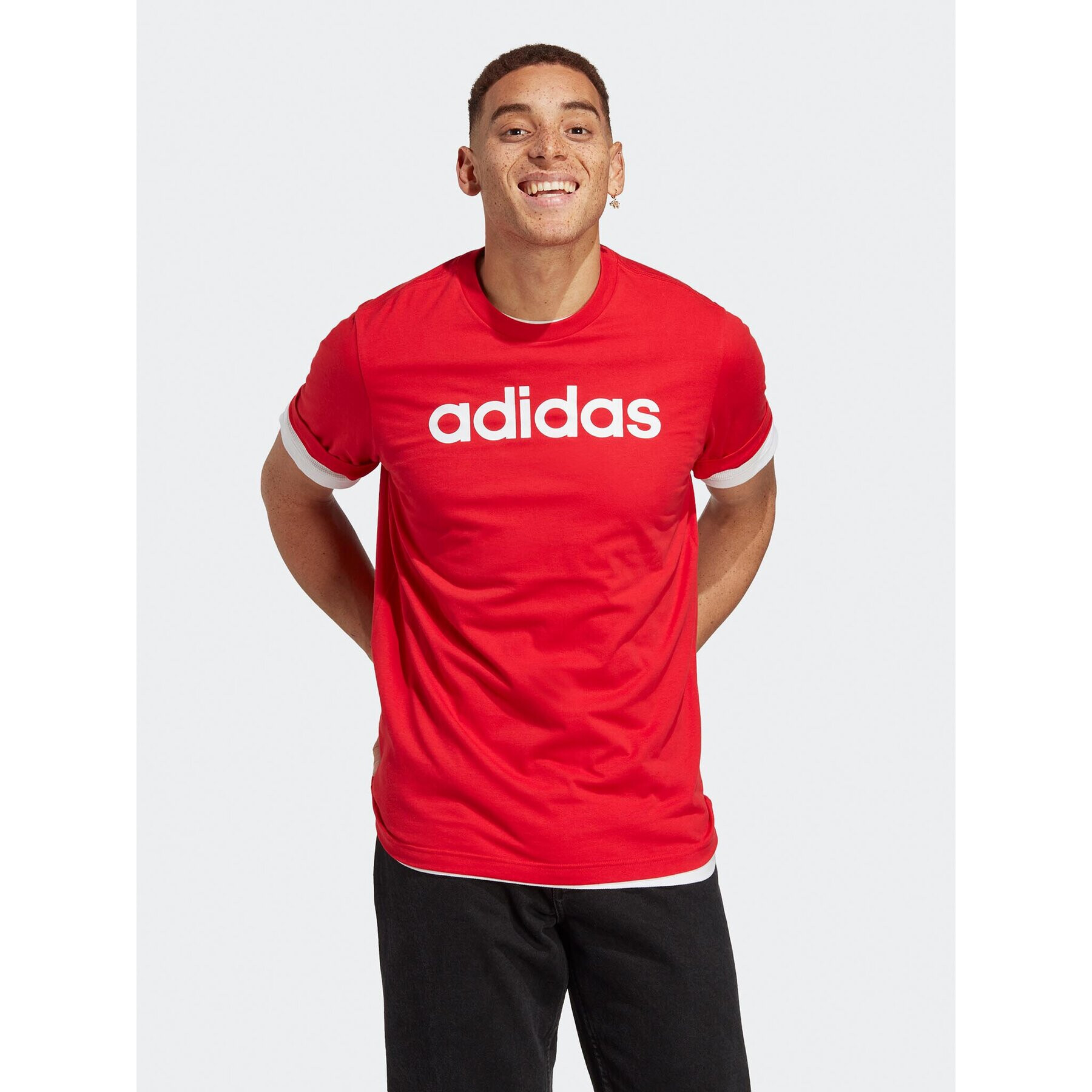 adidas Тишърт Essentials Single Jersey Linear Embroidered Logo T-Shirt IC9278 Червен Regular Fit - Pepit.bg