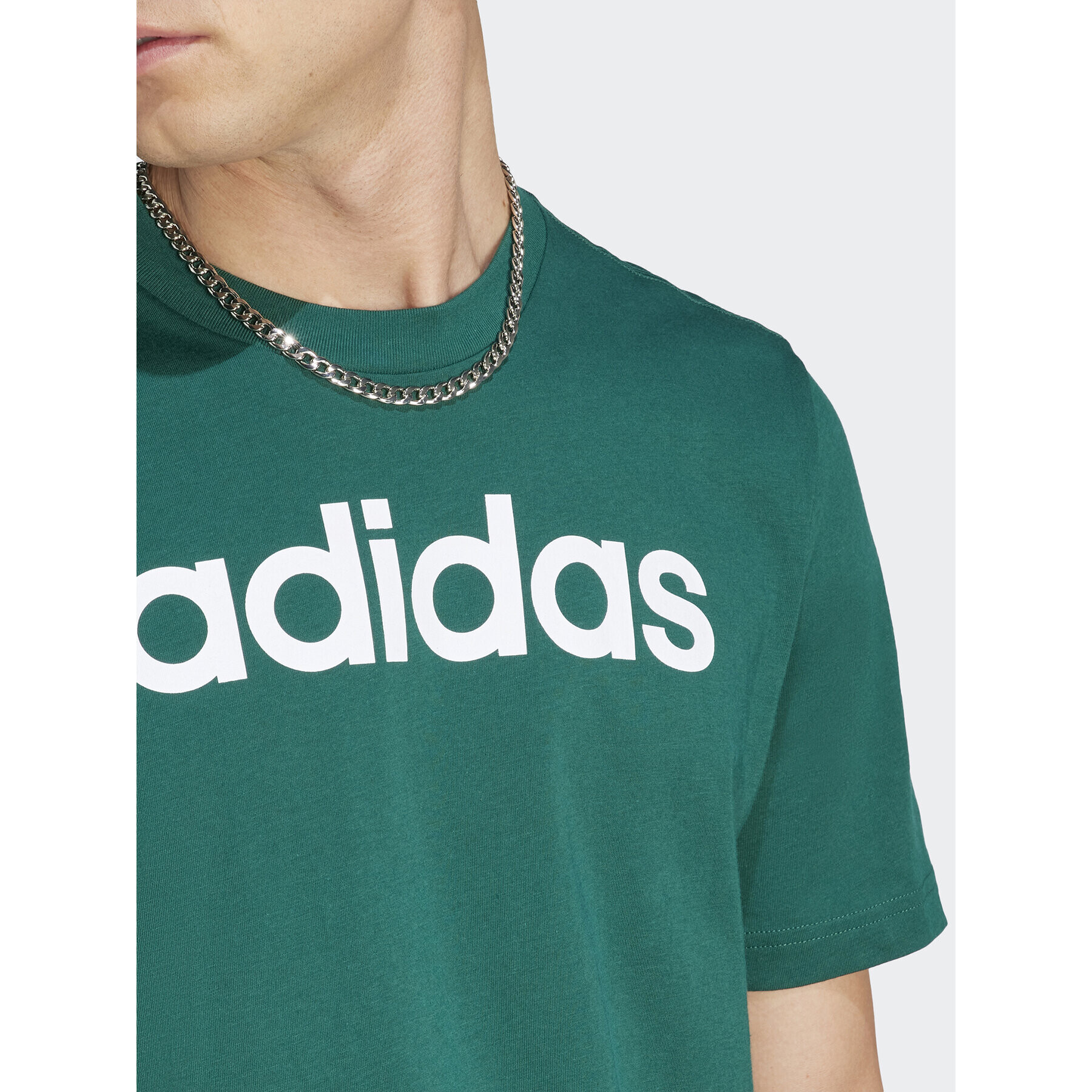 adidas Тишърт Essentials Single Jersey Linear Embroidered Logo T-Shirt IJ8658 Зелен Regular Fit - Pepit.bg