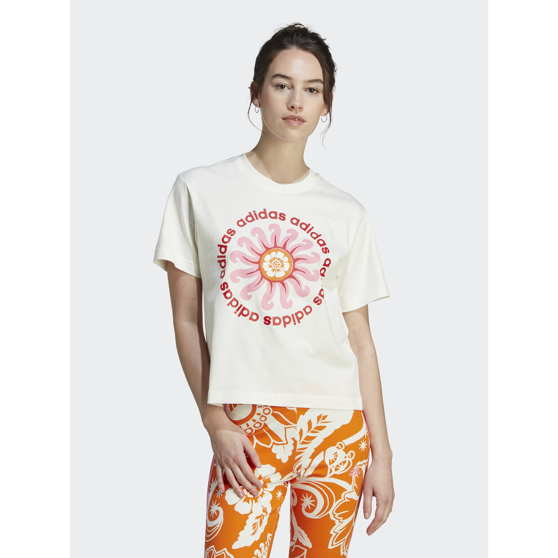 adidas Тишърт FARM Rio Graphic IM2391 Бял Regular Fit - Pepit.bg