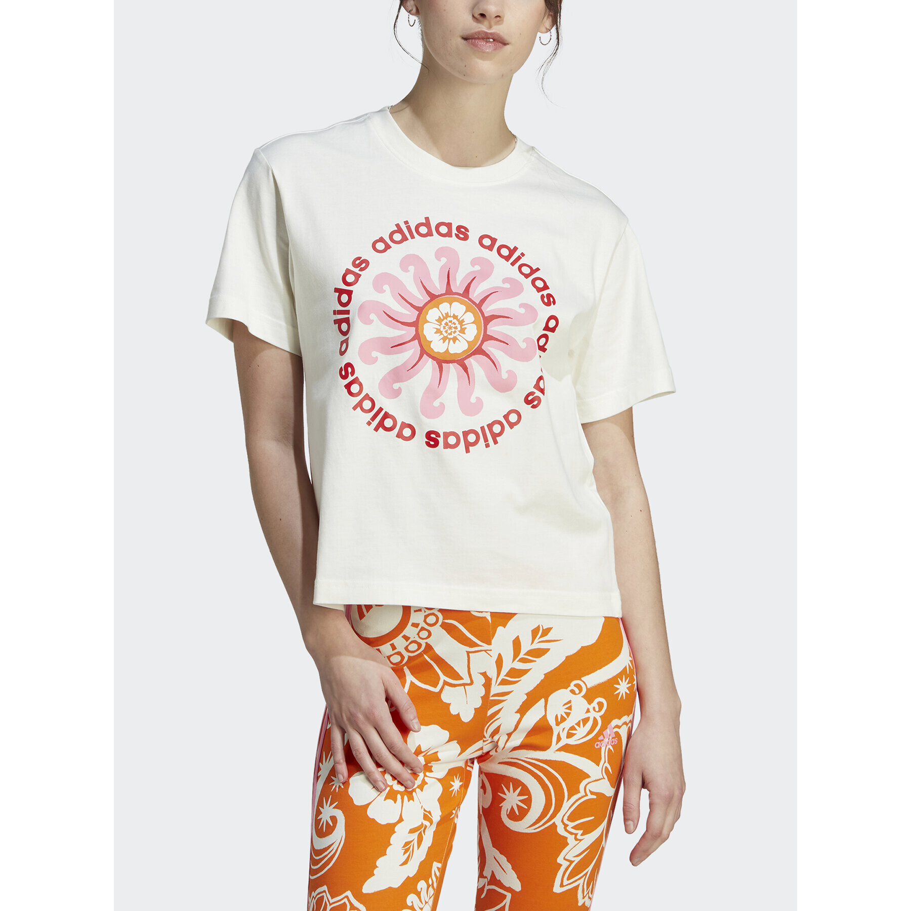 adidas Тишърт FARM Rio Graphic IM2391 Бял Regular Fit - Pepit.bg